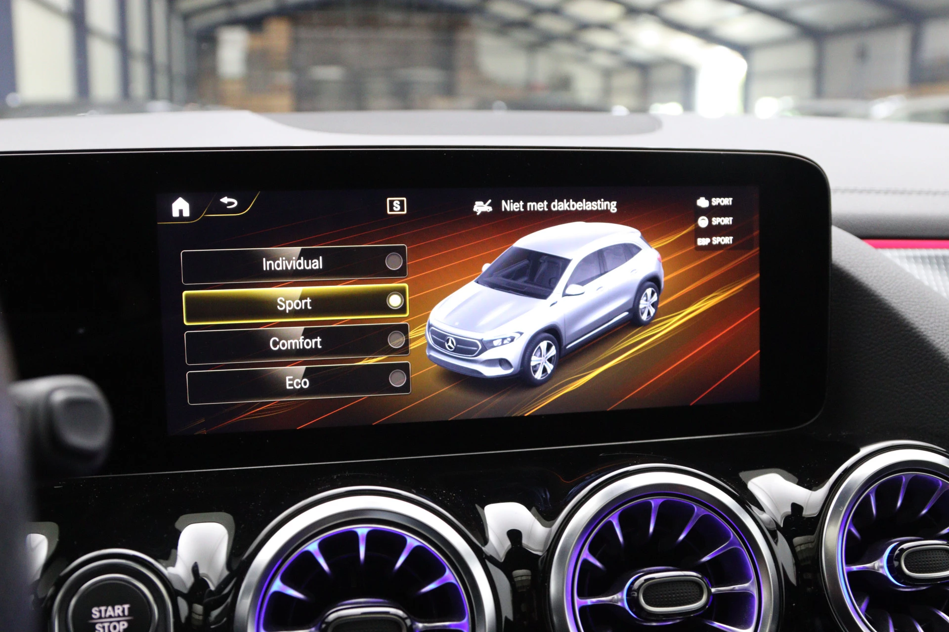 Hoofdafbeelding Mercedes-Benz EQA