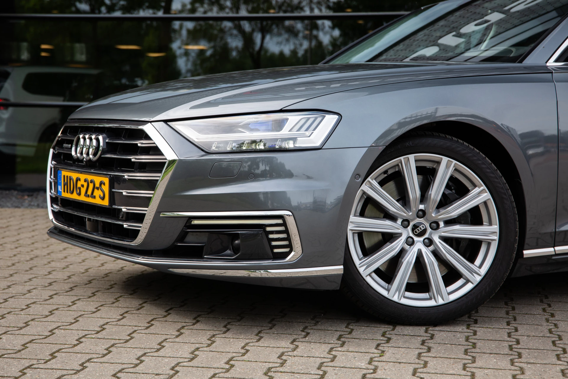 Hoofdafbeelding Audi A8