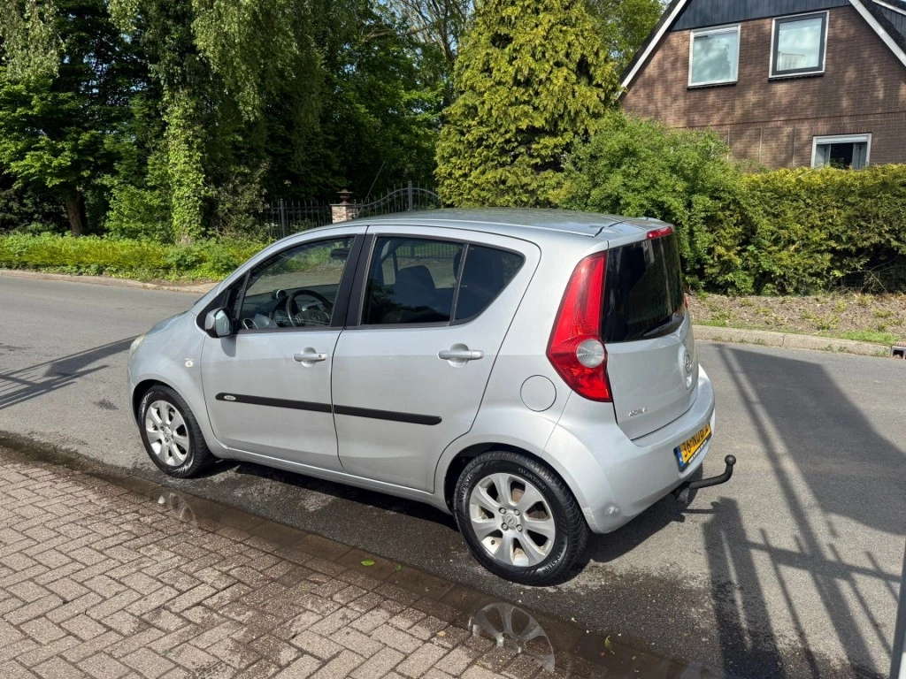 Hoofdafbeelding Opel Agila