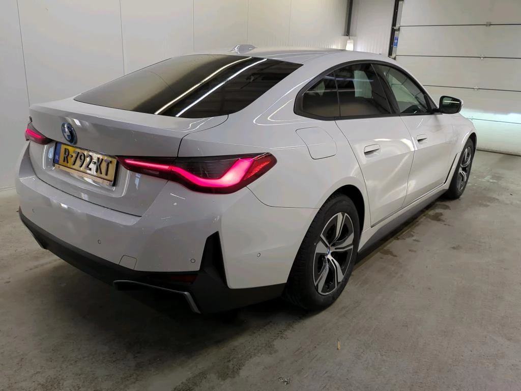 Hoofdafbeelding BMW i4