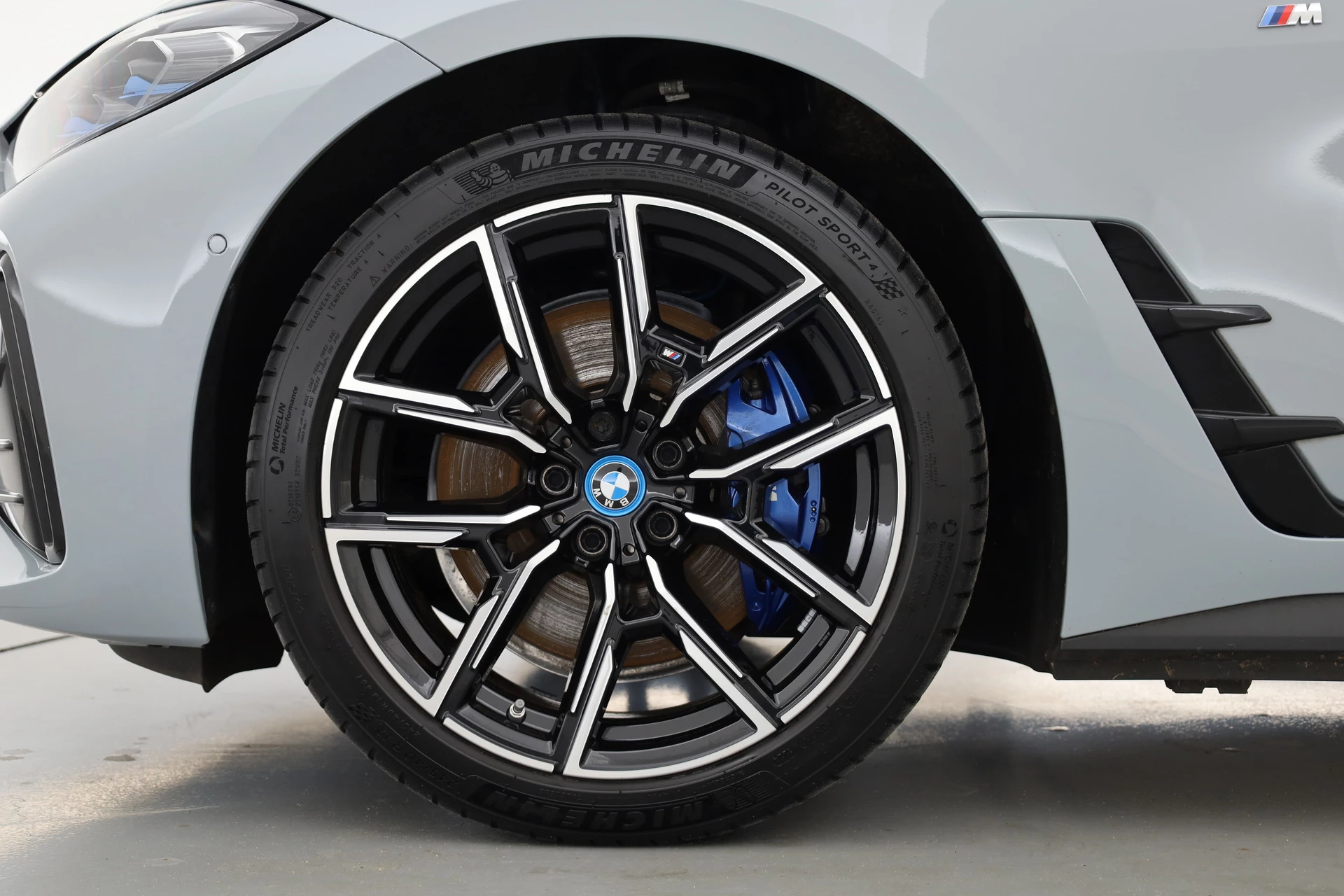 Hoofdafbeelding BMW i4