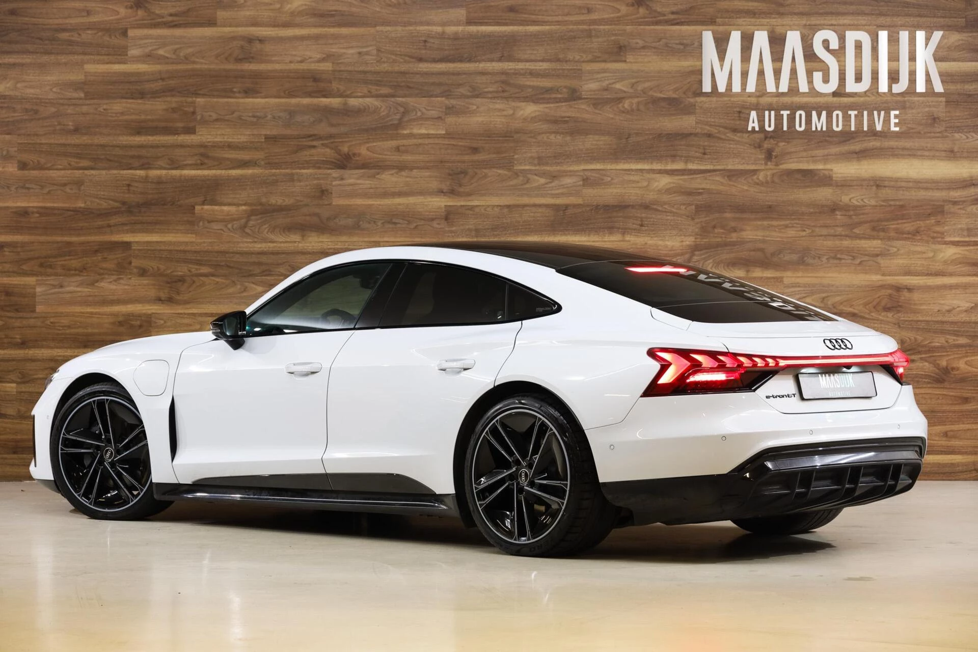 Hoofdafbeelding Audi e-tron GT