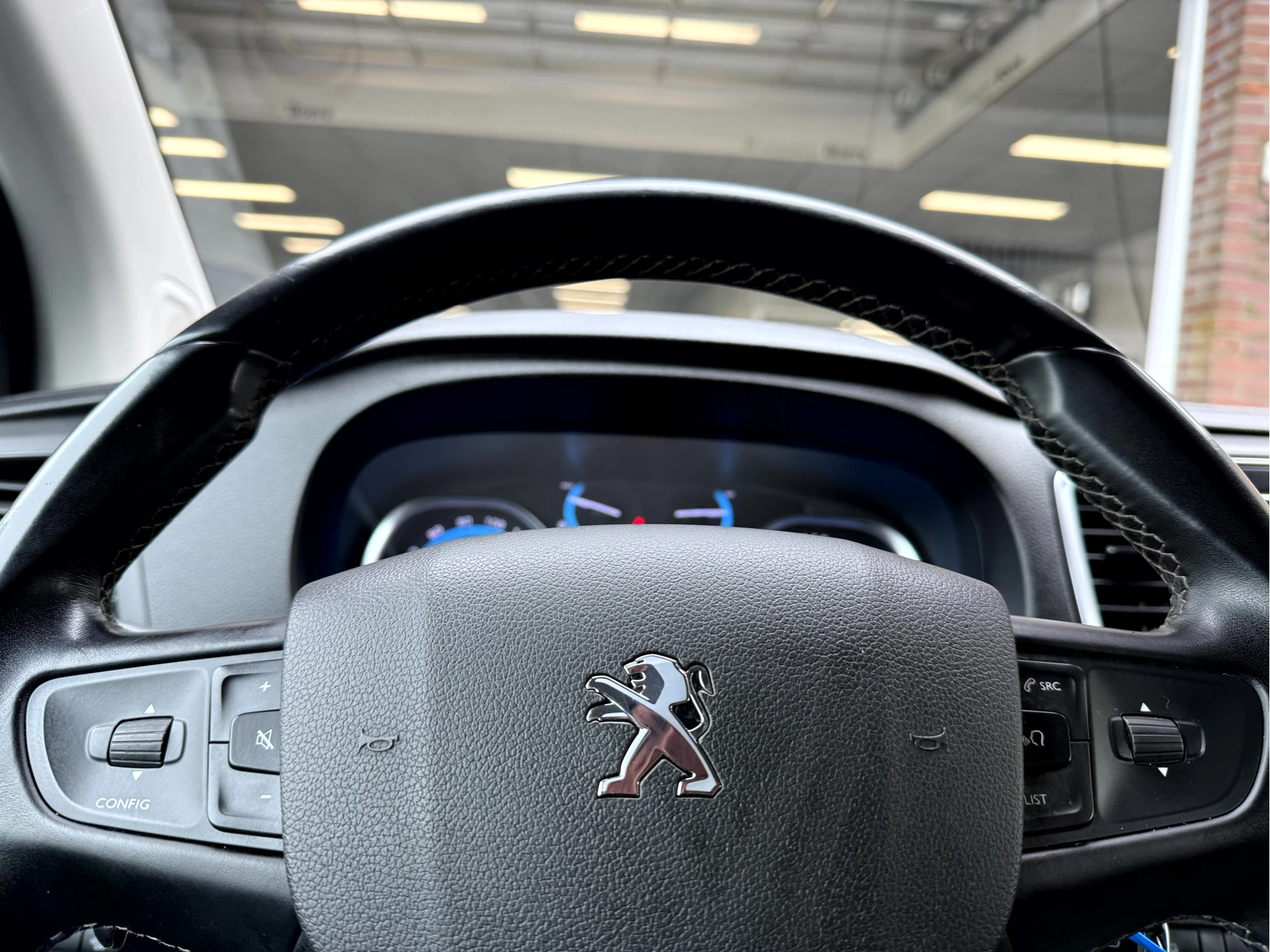 Hoofdafbeelding Peugeot e-Expert