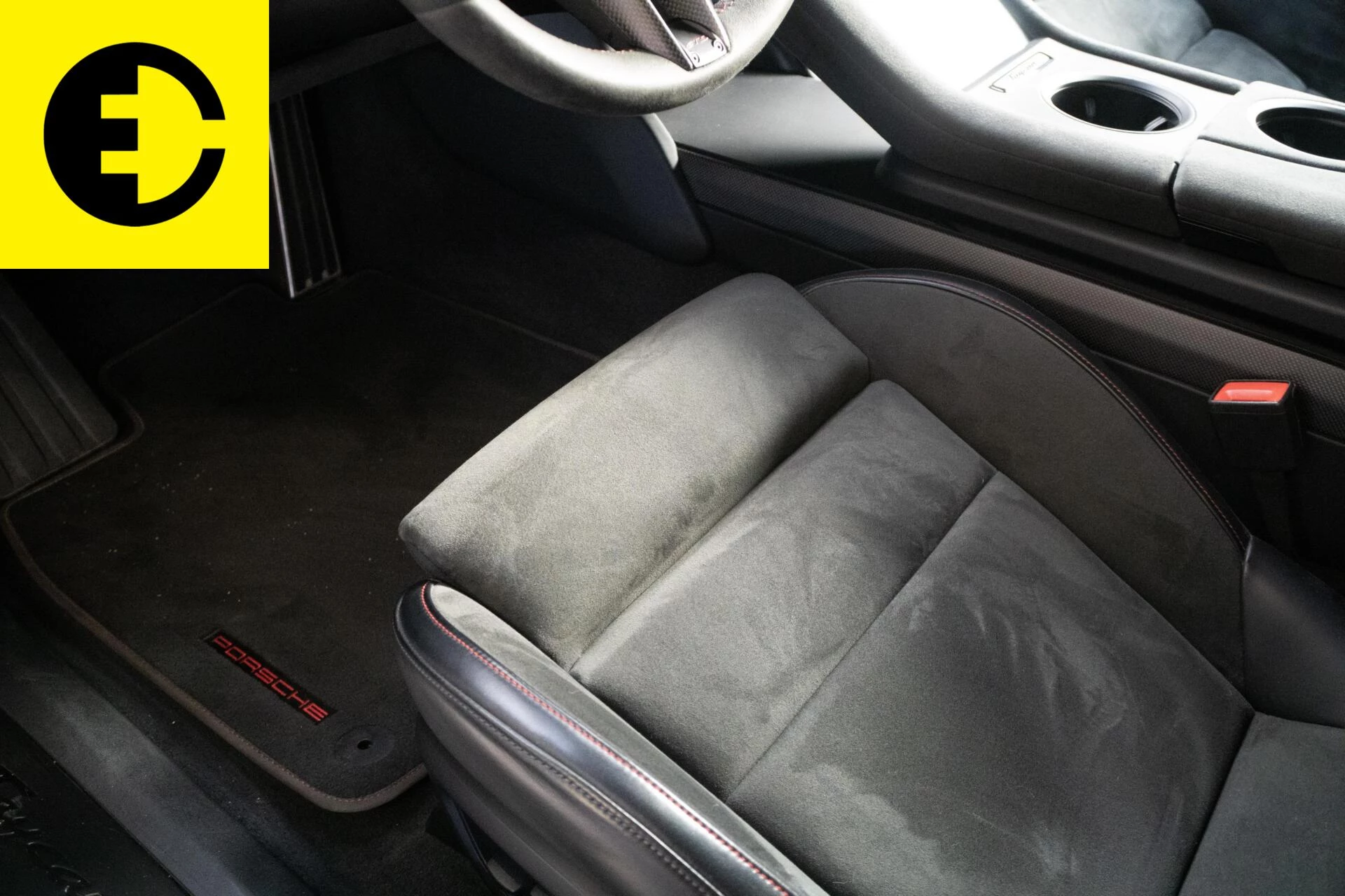 Hoofdafbeelding Porsche Taycan