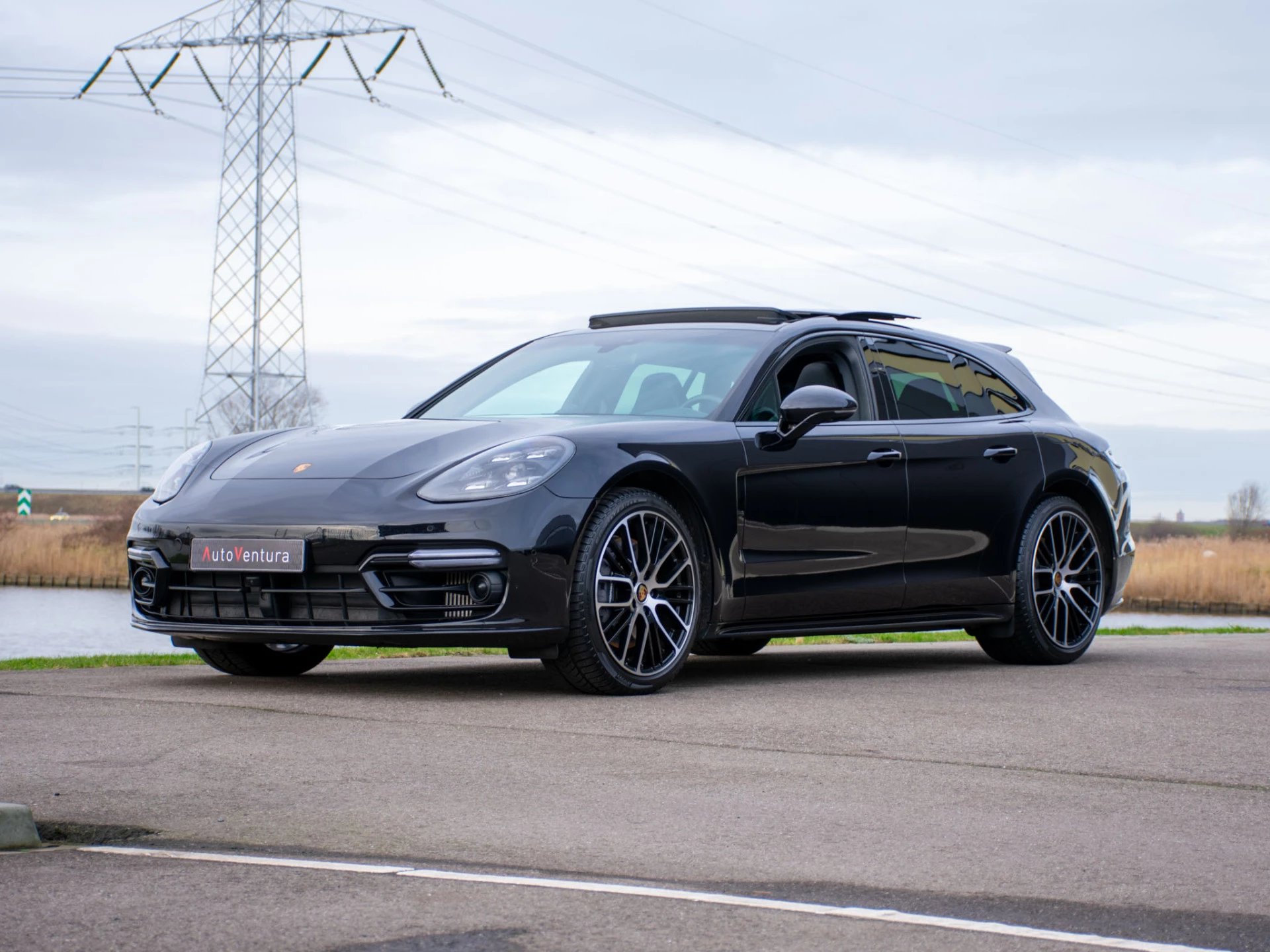 Hoofdafbeelding Porsche Panamera