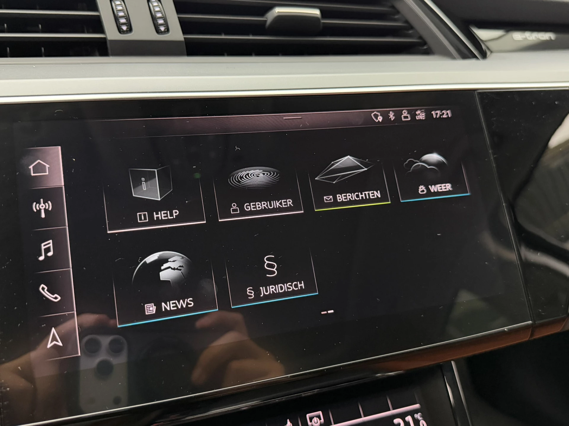 Hoofdafbeelding Audi e-tron