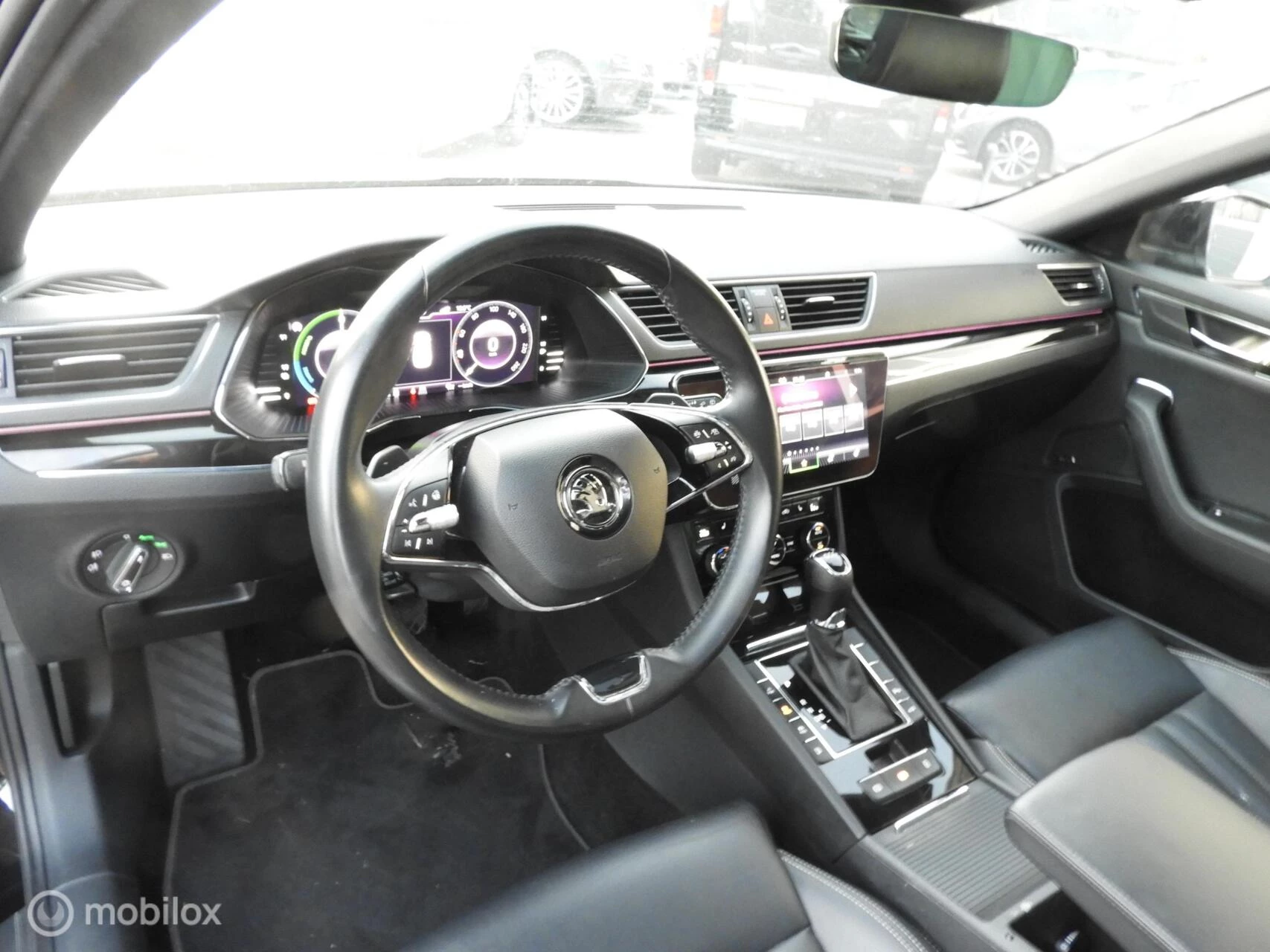 Hoofdafbeelding Škoda Superb