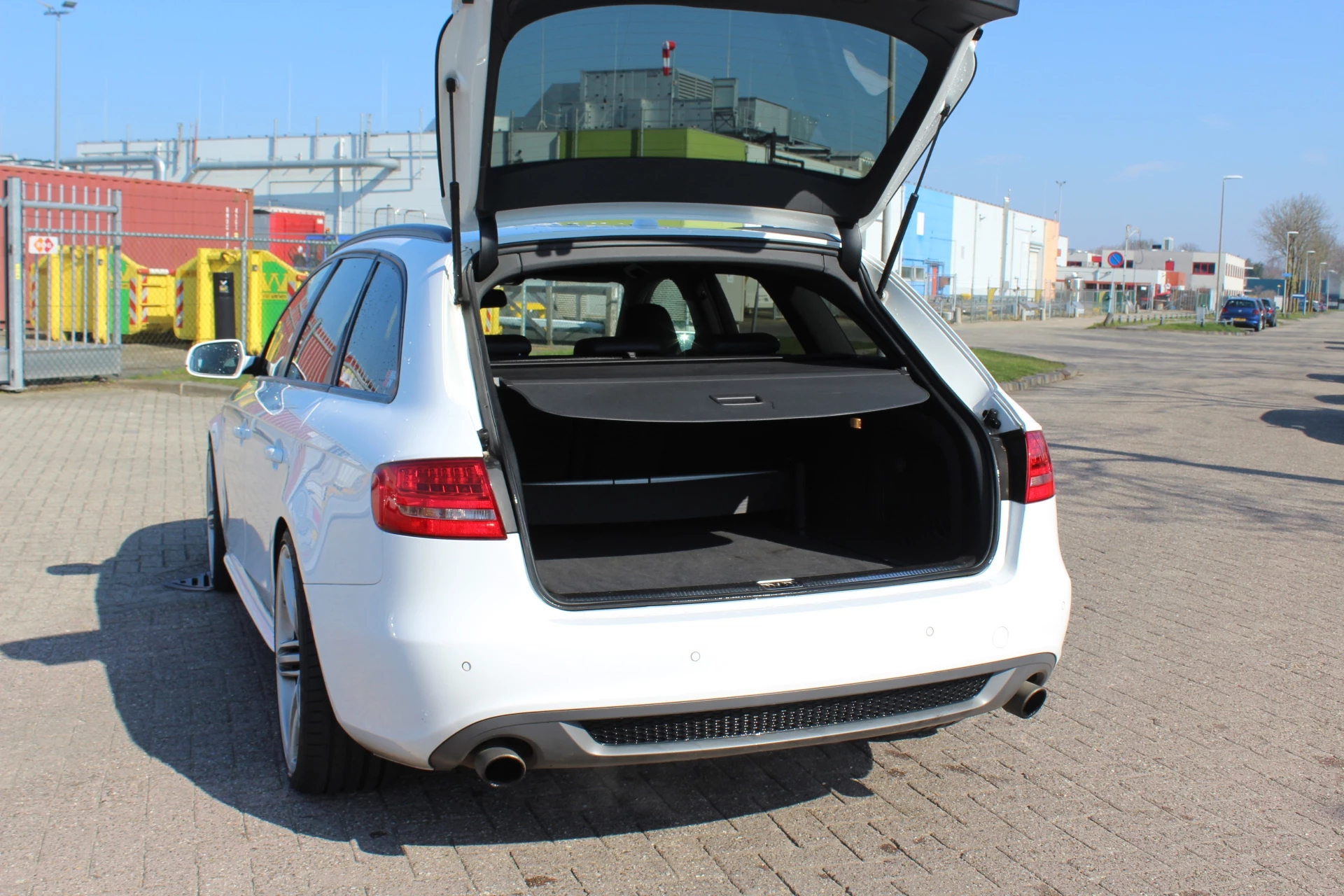 Hoofdafbeelding Audi A4