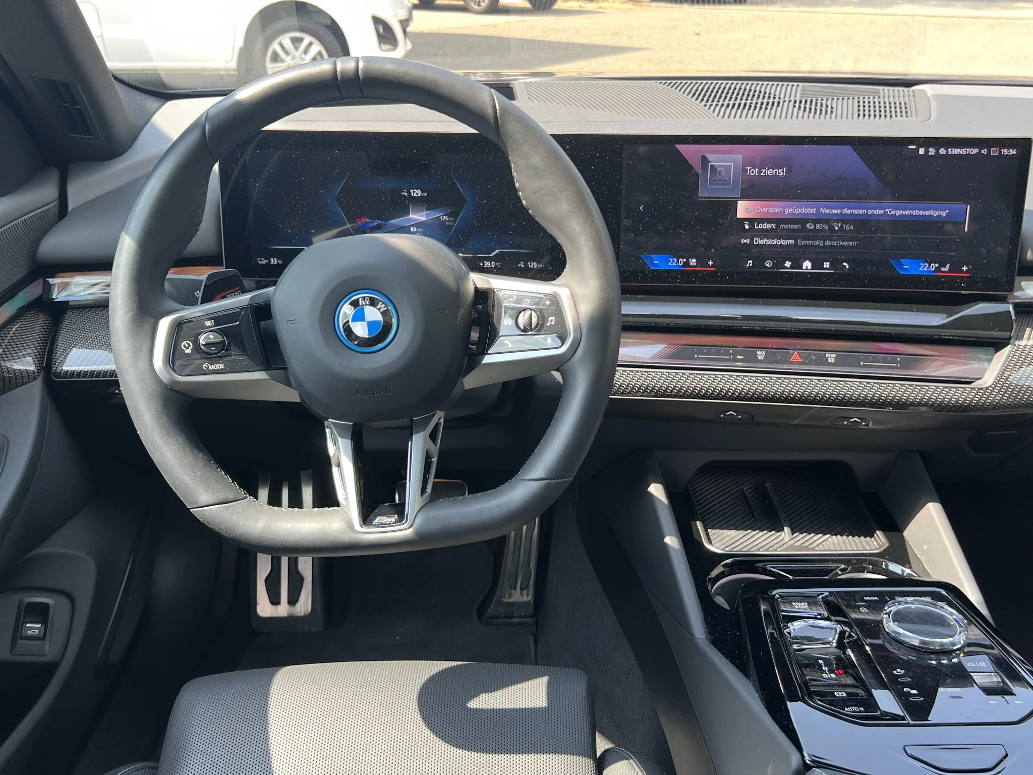Hoofdafbeelding BMW i5