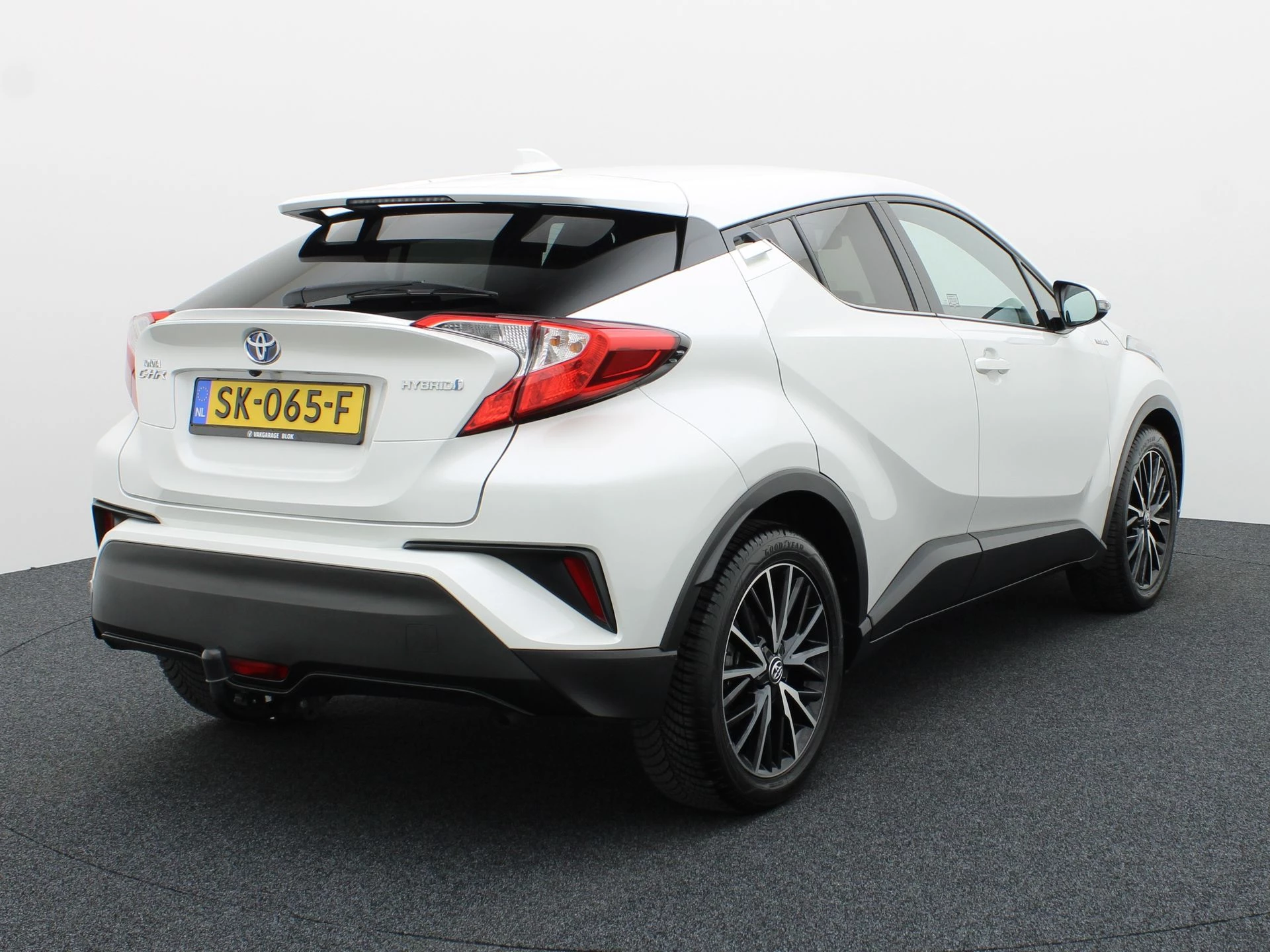 Hoofdafbeelding Toyota C-HR