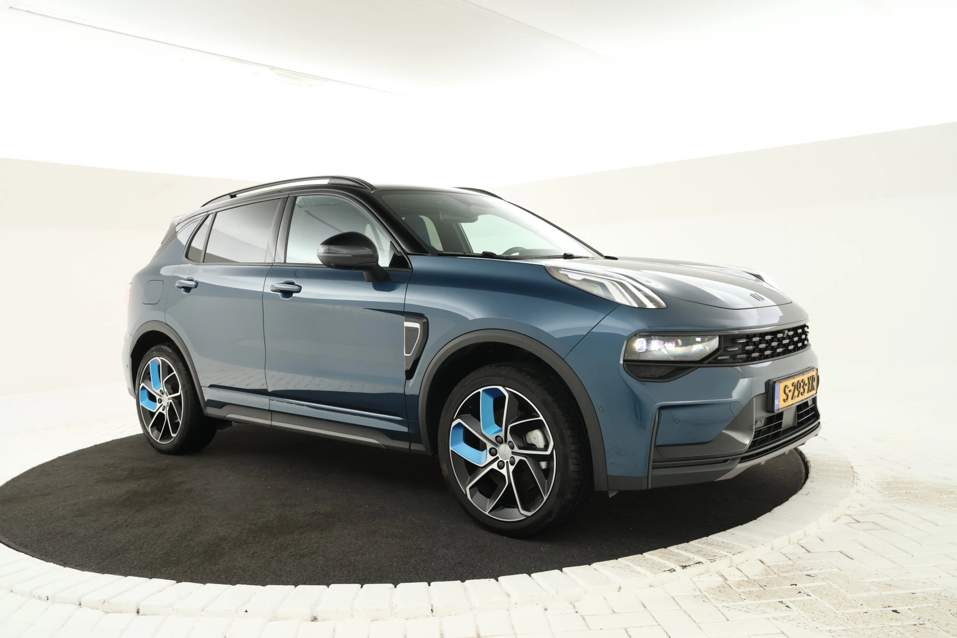 Hoofdafbeelding Lynk & Co 01