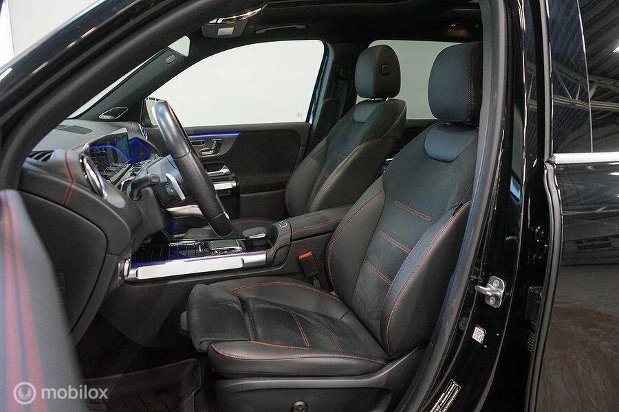 Hoofdafbeelding Mercedes-Benz EQB