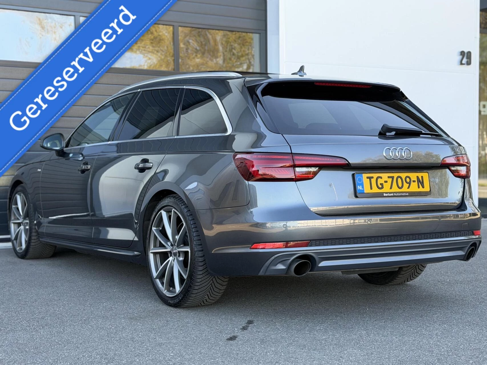Hoofdafbeelding Audi A4