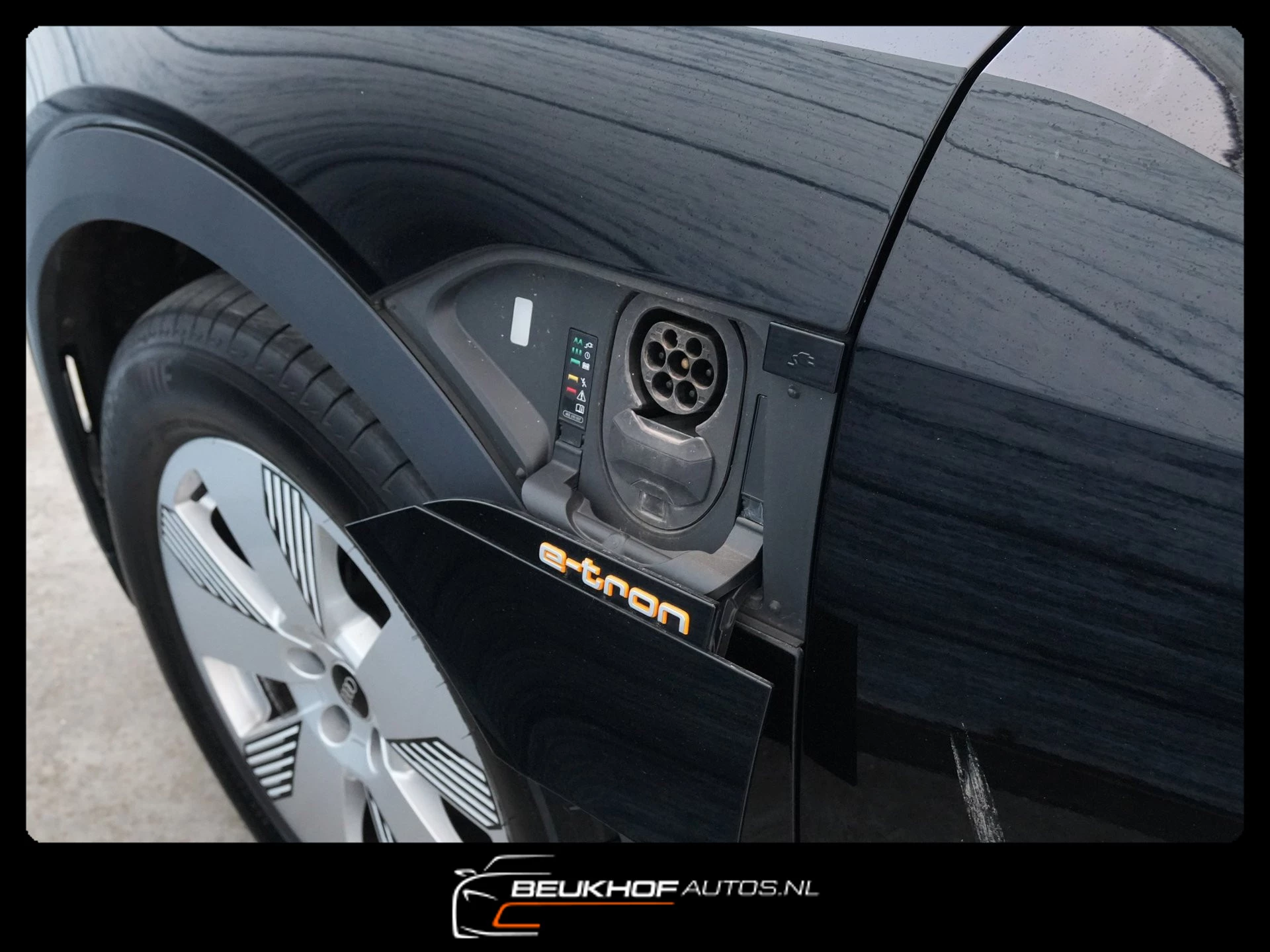 Hoofdafbeelding Audi e-tron