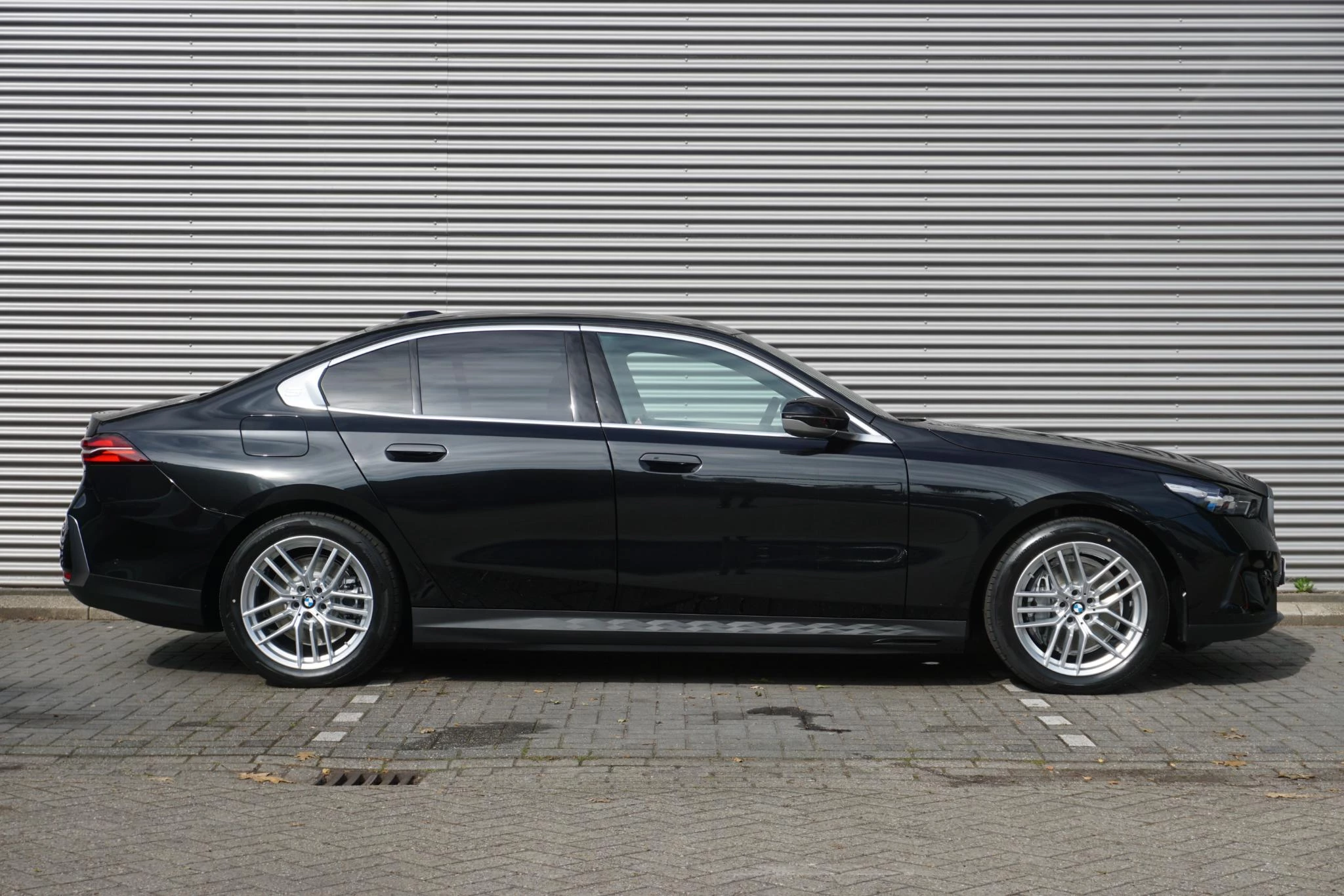 Hoofdafbeelding BMW i5