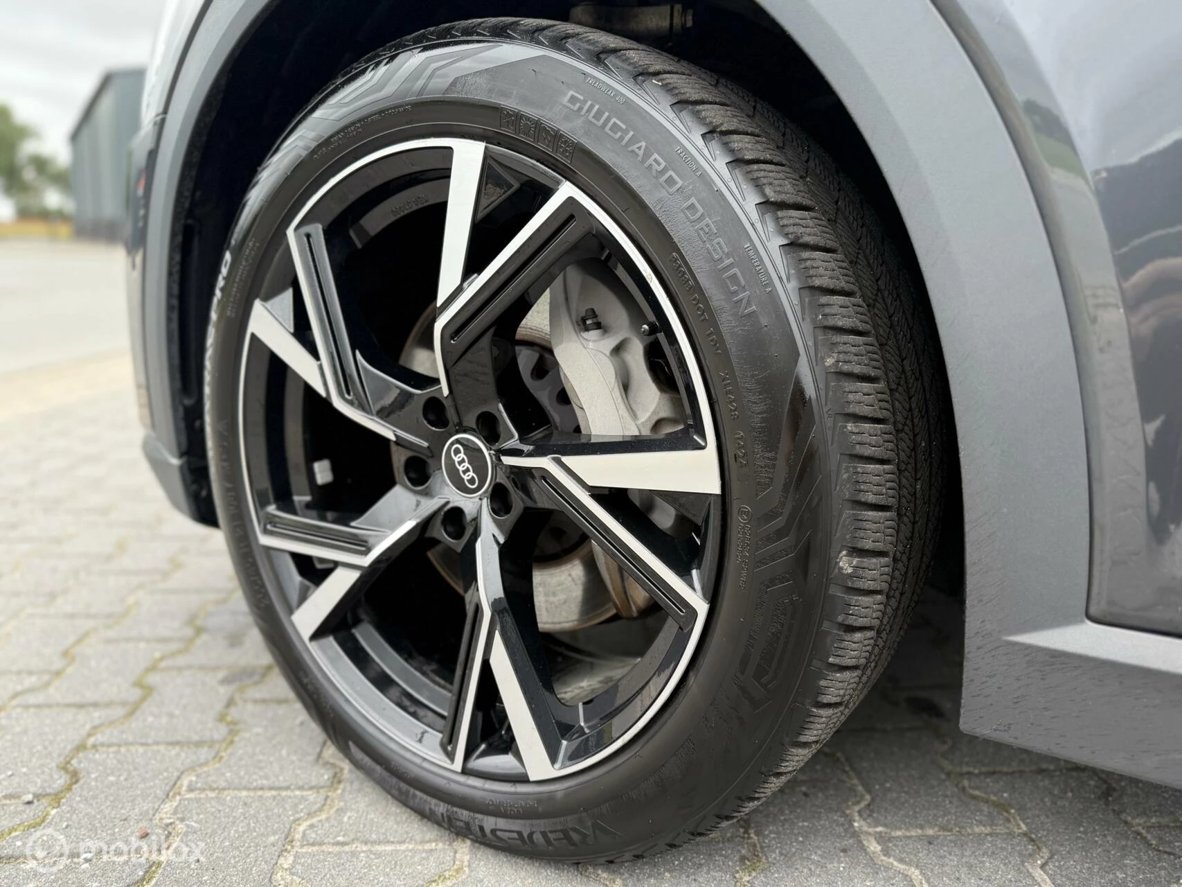 Hoofdafbeelding Audi e-tron
