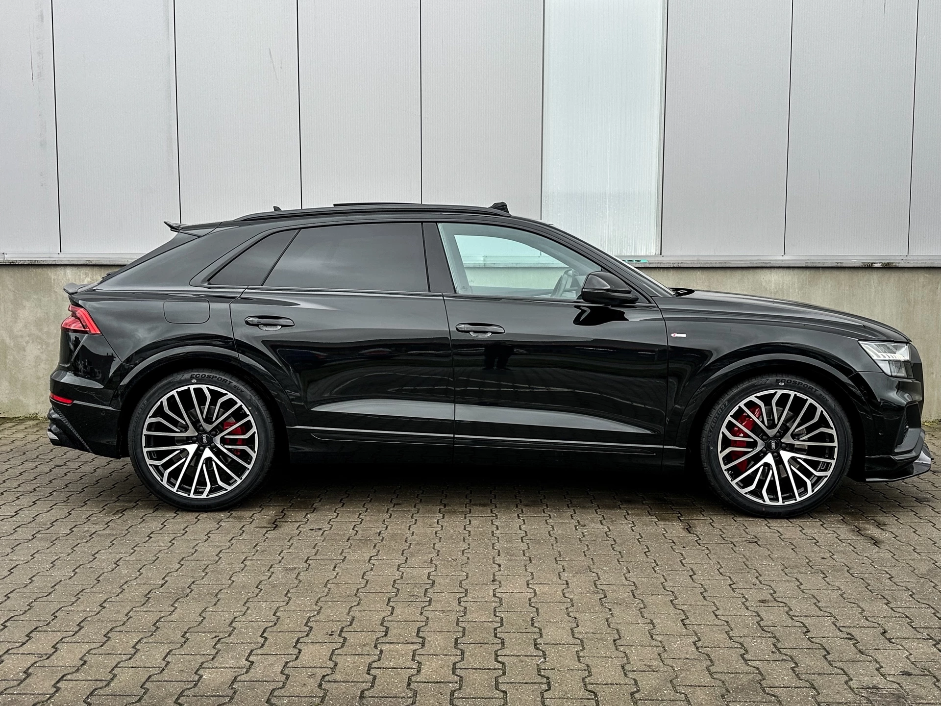 Hoofdafbeelding Audi Q8
