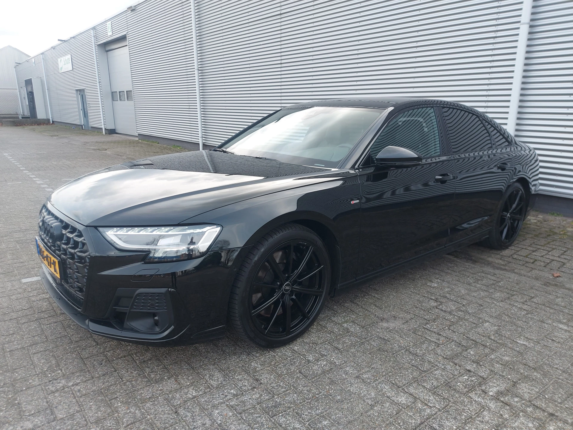 Hoofdafbeelding Audi A8