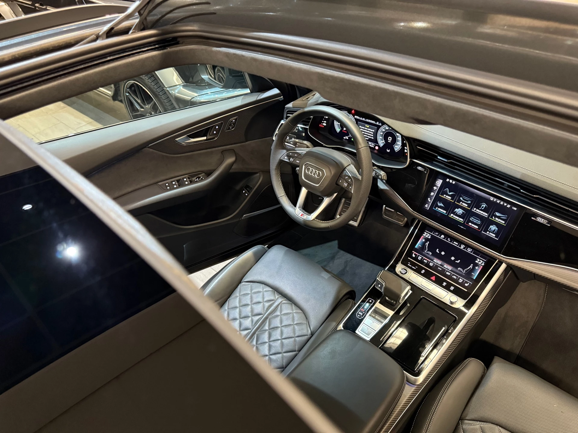 Hoofdafbeelding Audi Q8