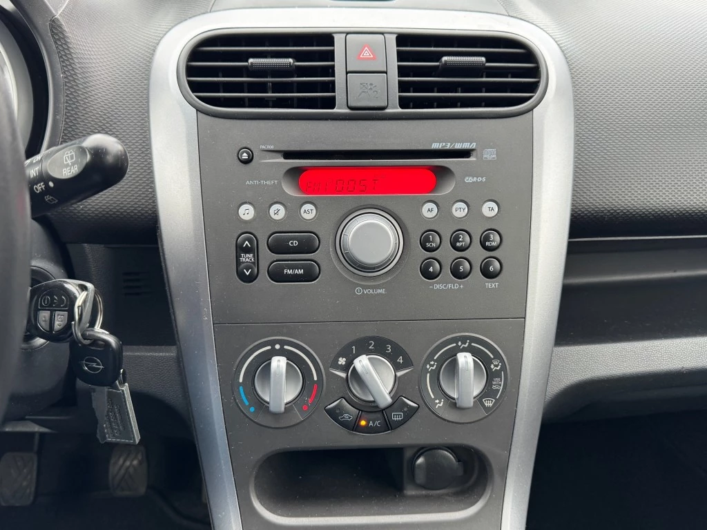 Hoofdafbeelding Opel Agila