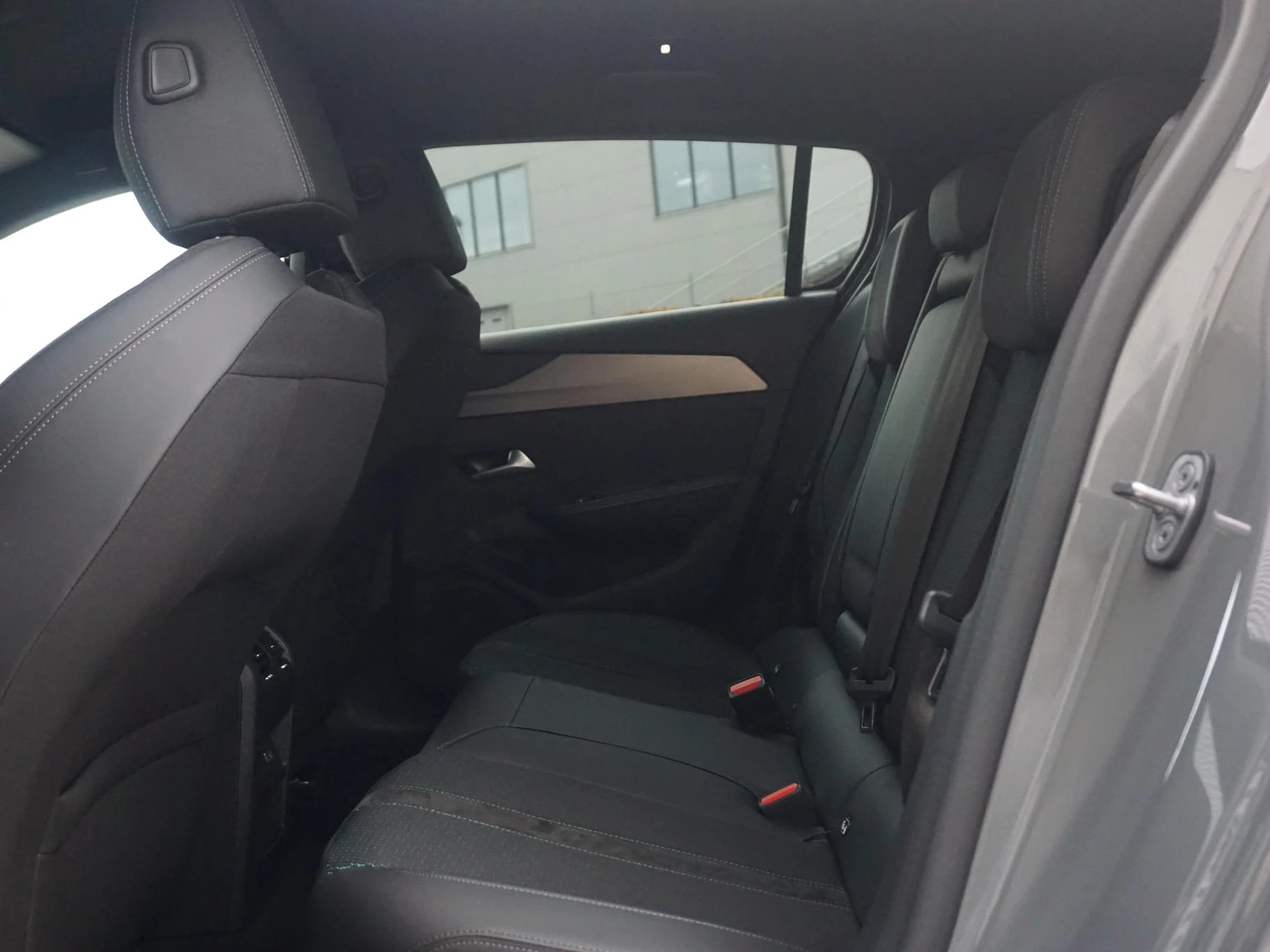 Hoofdafbeelding Peugeot e-308