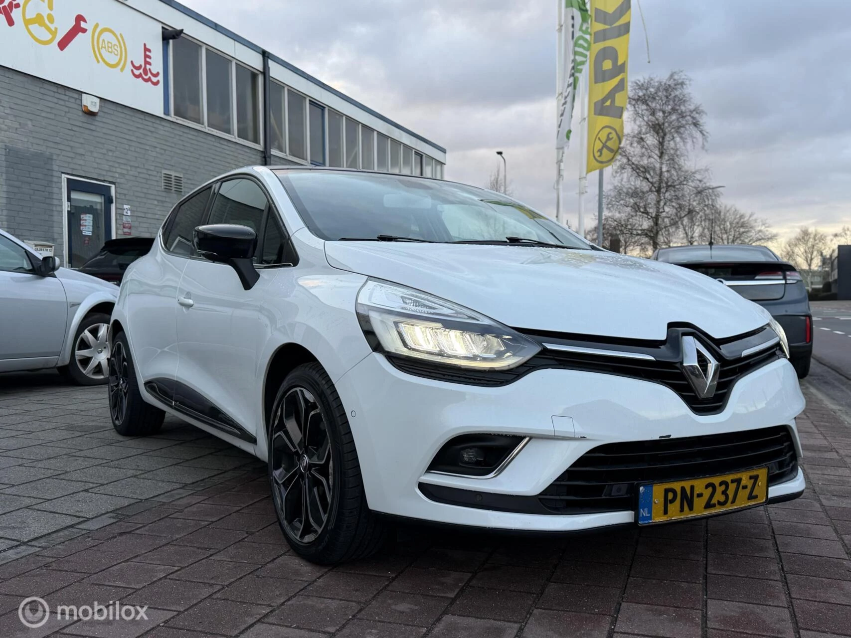 Hoofdafbeelding Renault Clio