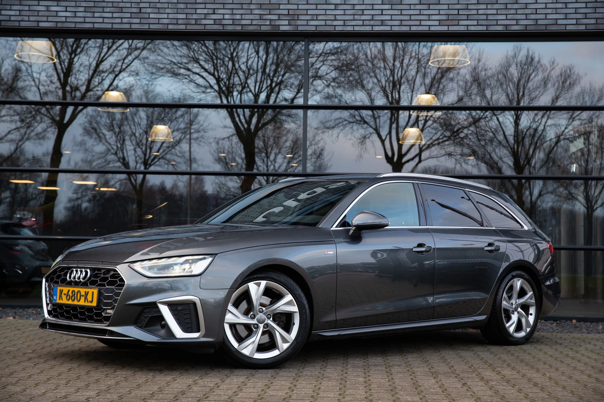 Hoofdafbeelding Audi A4