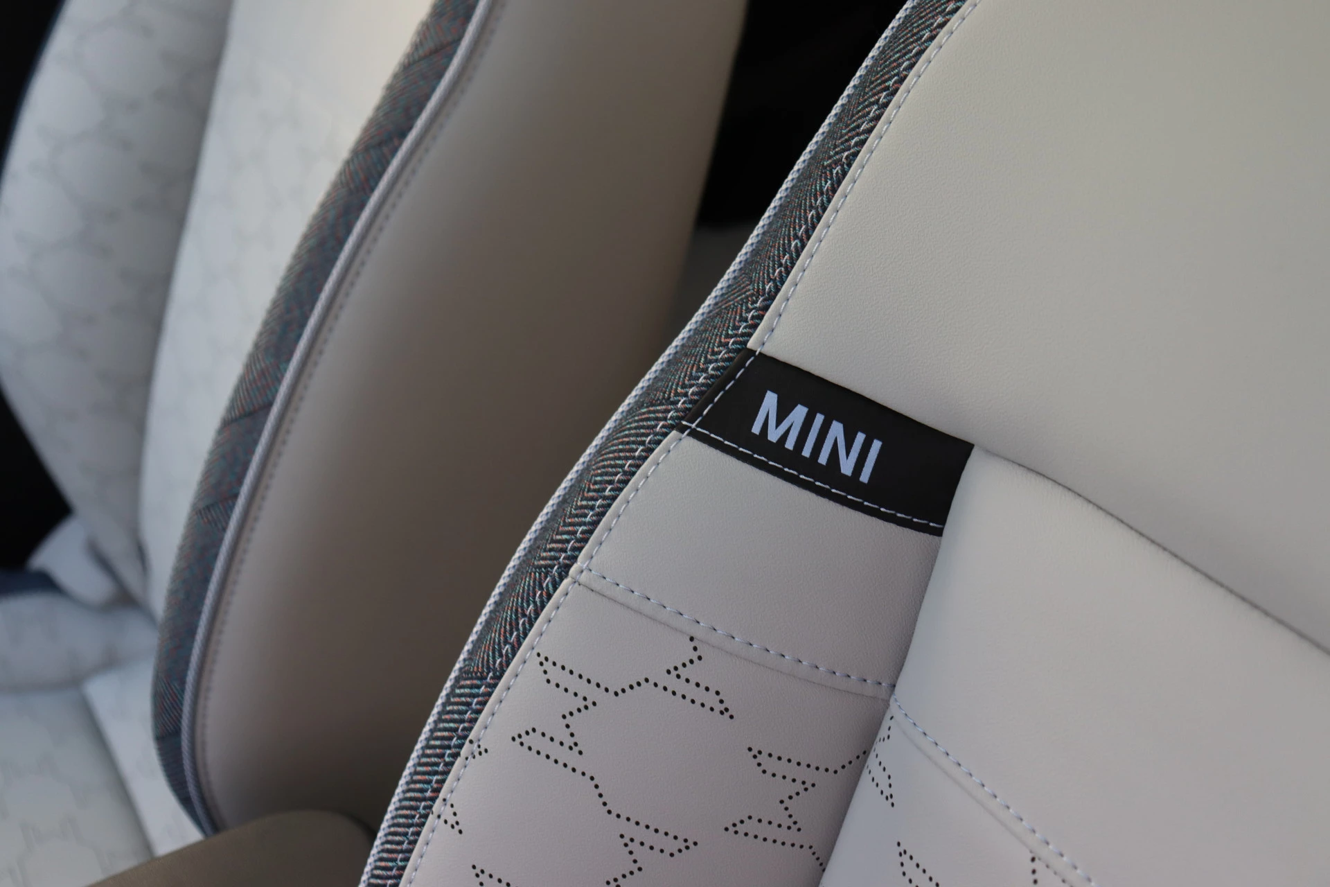 Hoofdafbeelding MINI Aceman