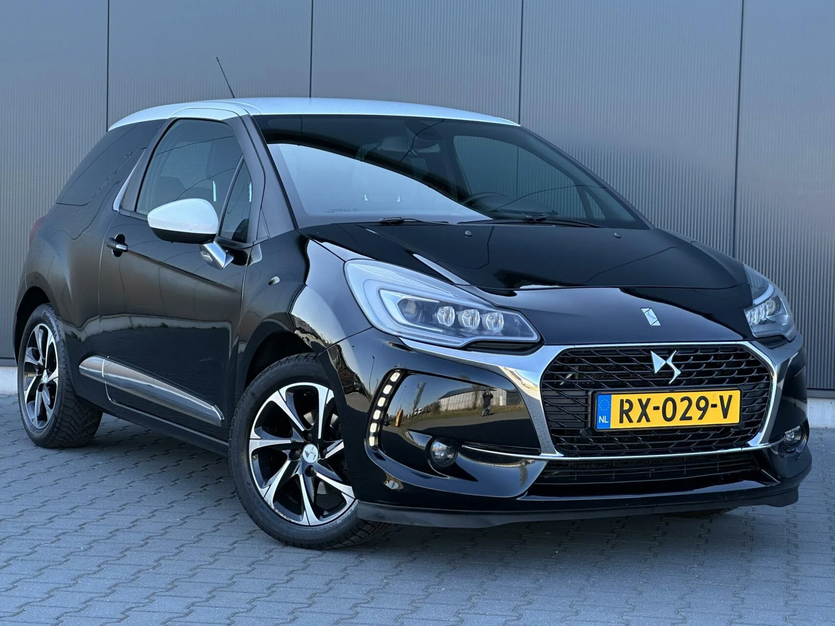 Hoofdafbeelding DS DS 3