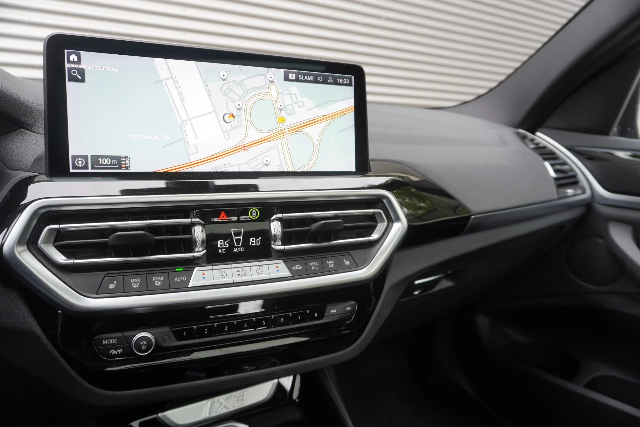 Hoofdafbeelding BMW iX3