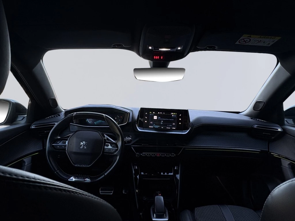 Hoofdafbeelding Peugeot e-2008