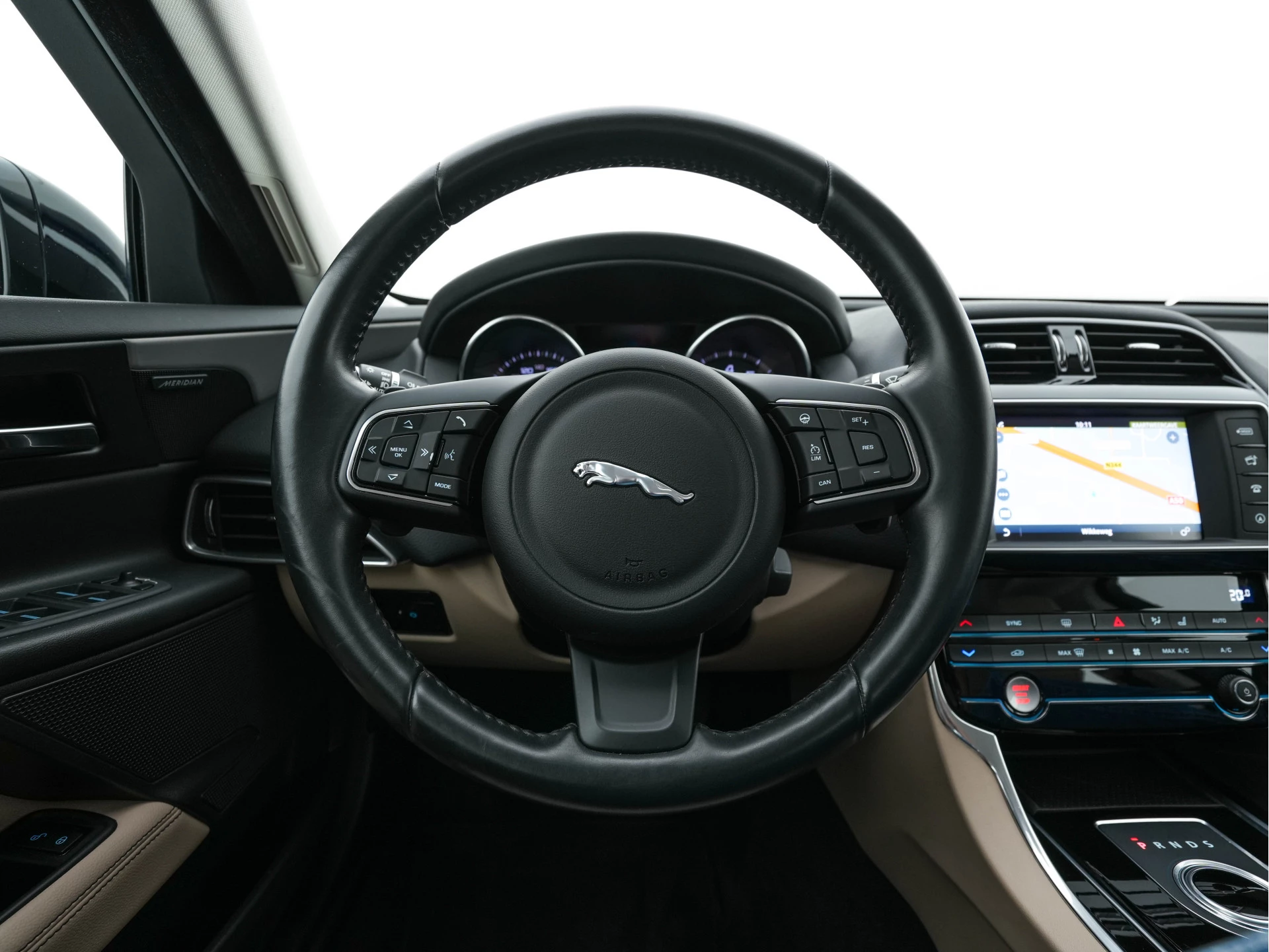 Hoofdafbeelding Jaguar XE