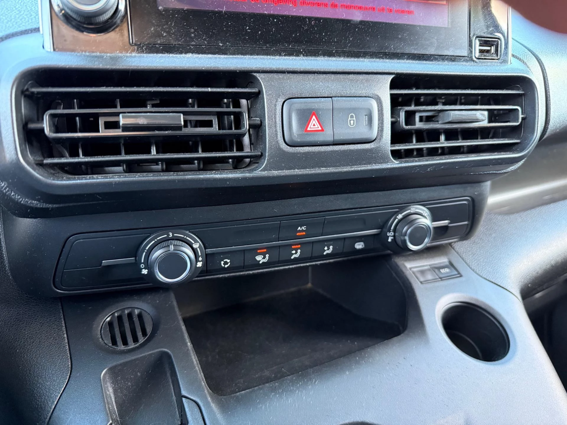 Hoofdafbeelding Peugeot Partner