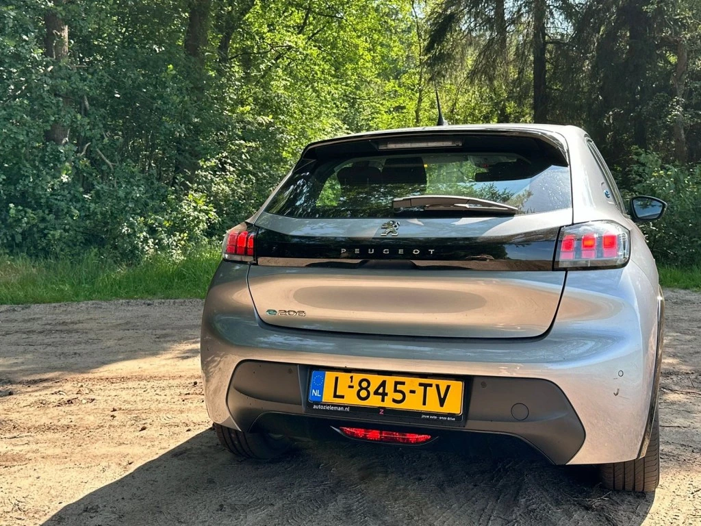 Hoofdafbeelding Peugeot e-208