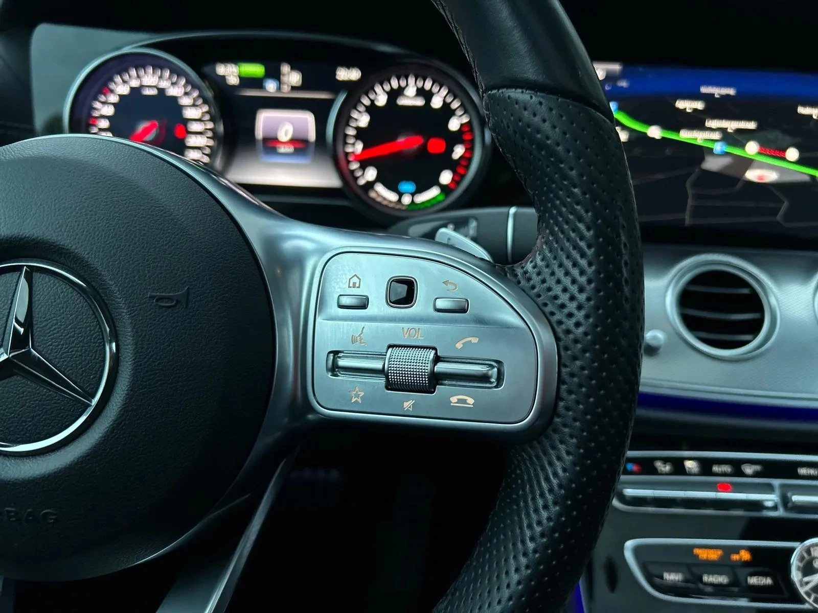 Hoofdafbeelding Mercedes-Benz E-Klasse