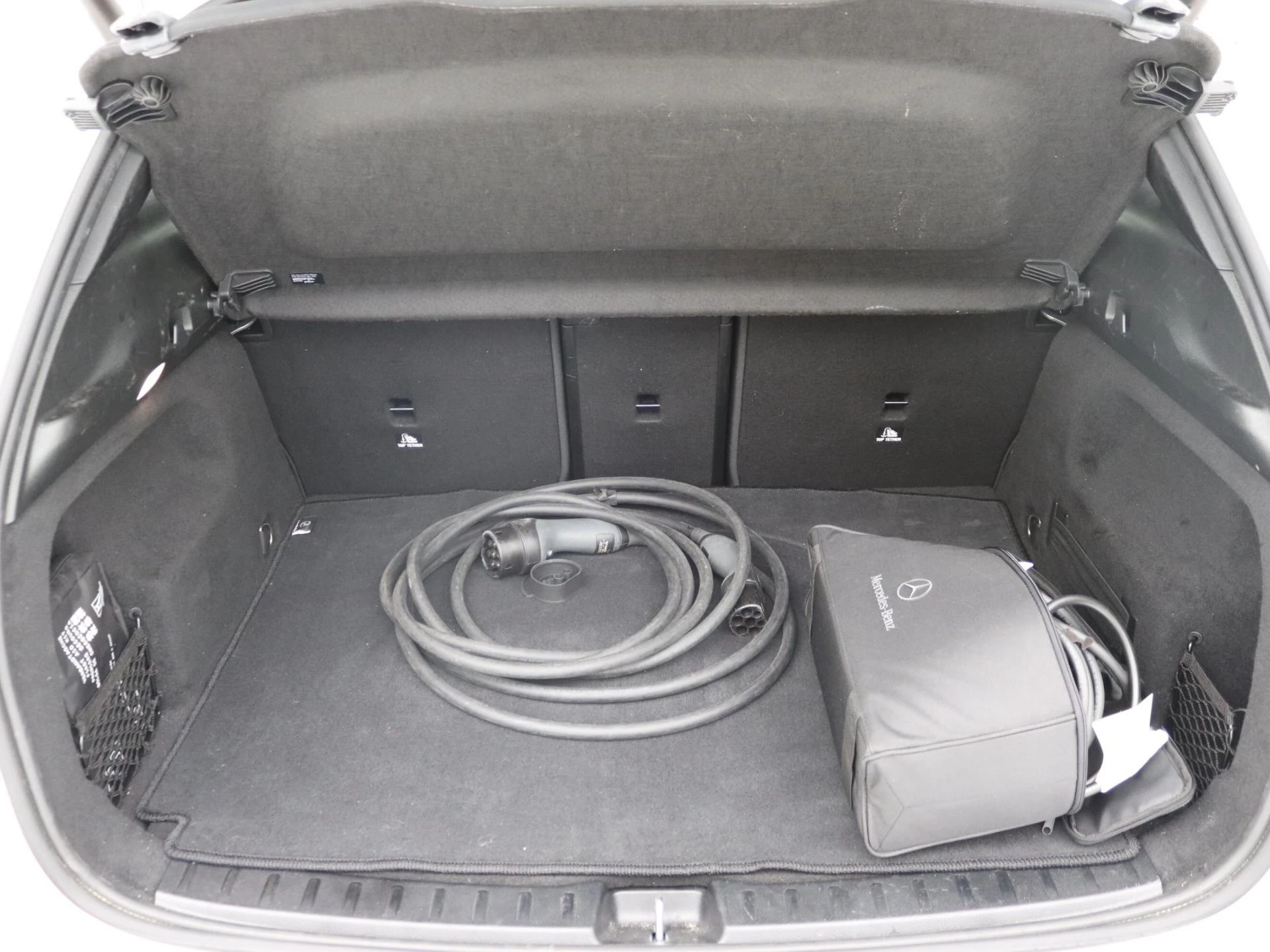 Hoofdafbeelding Mercedes-Benz EQA