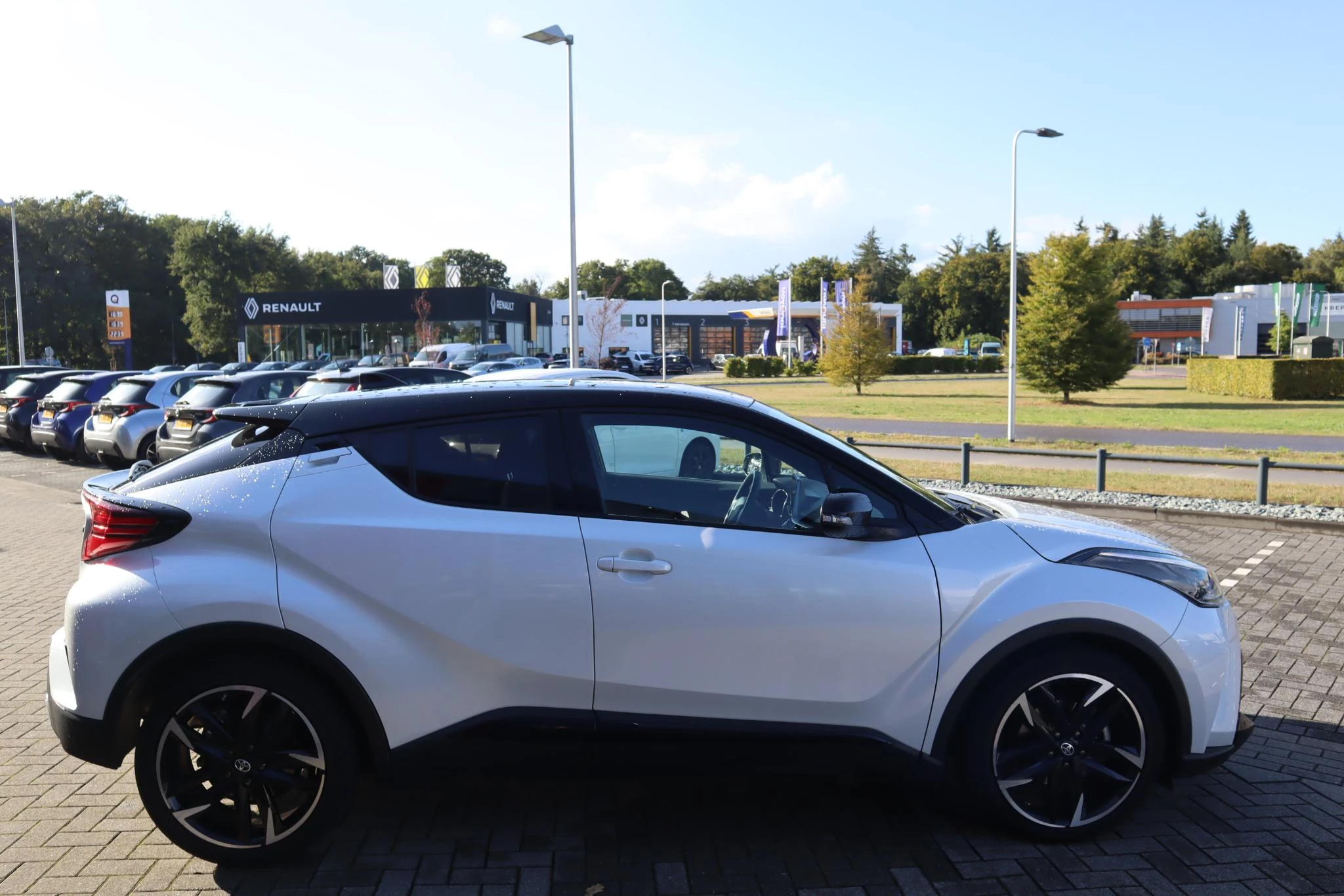 Hoofdafbeelding Toyota C-HR