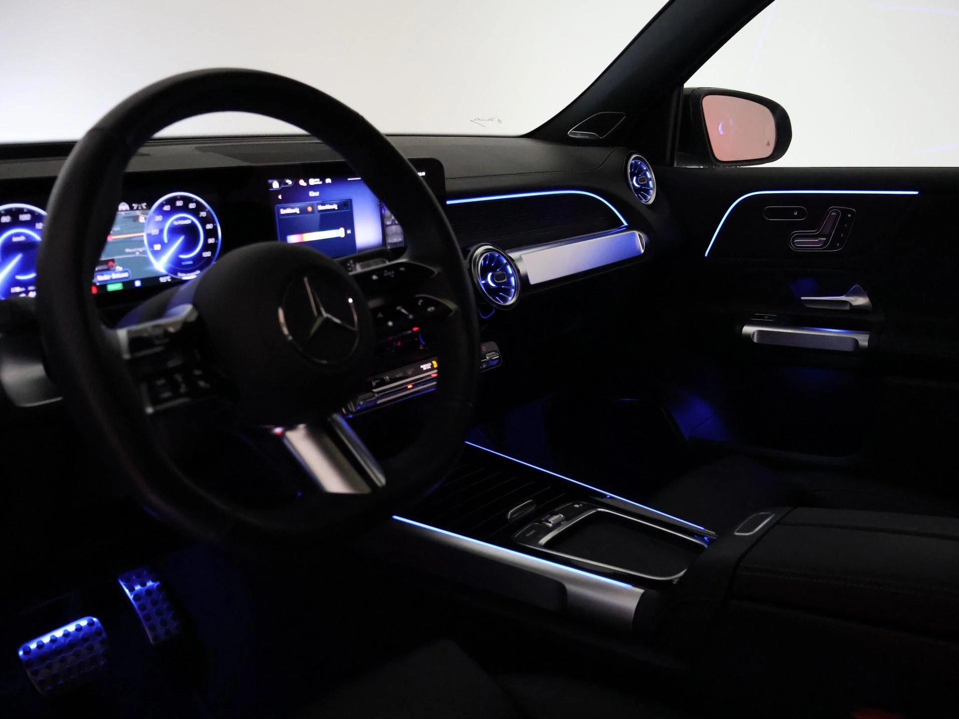 Hoofdafbeelding Mercedes-Benz EQB