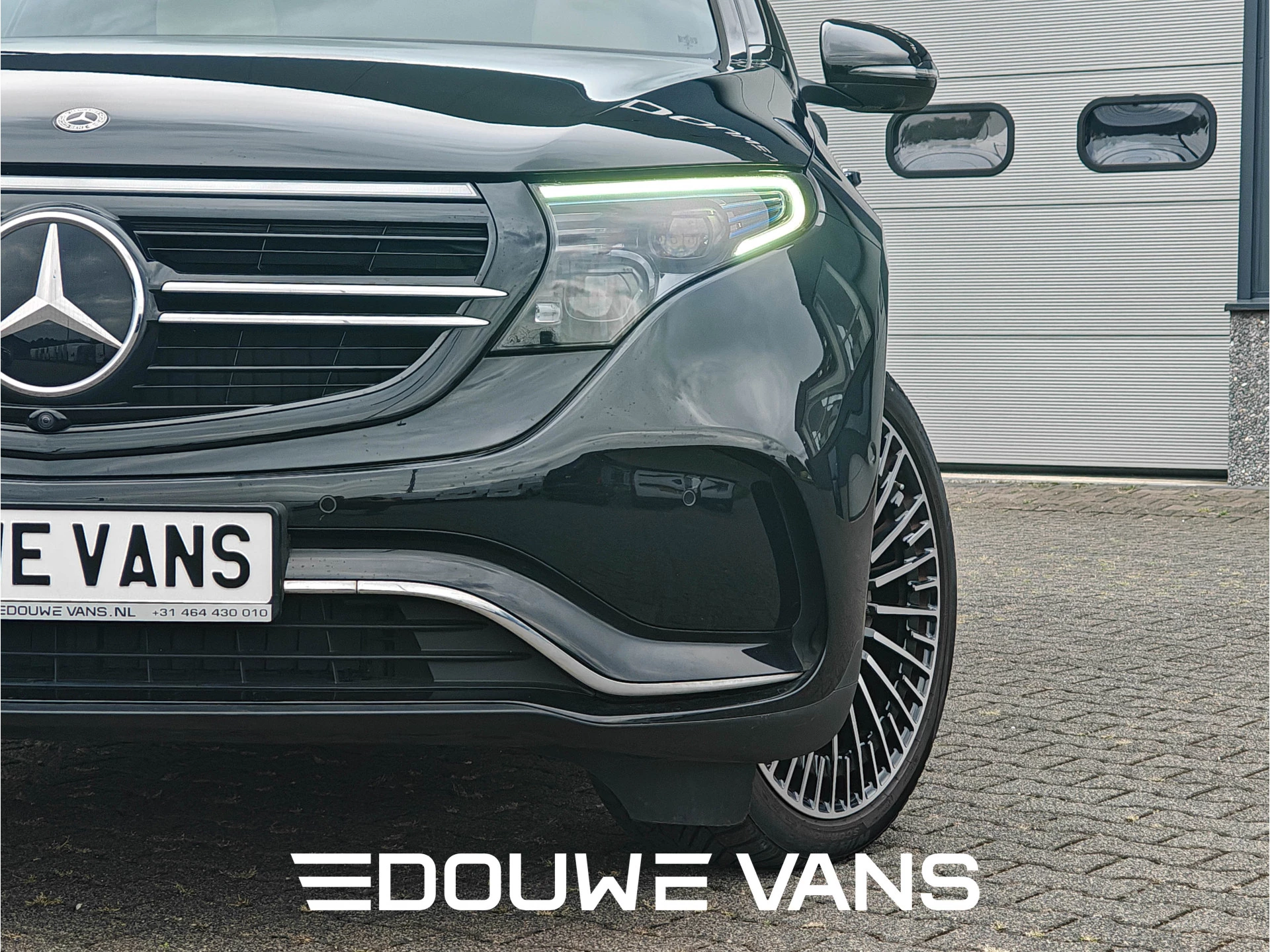 Hoofdafbeelding Mercedes-Benz EQC