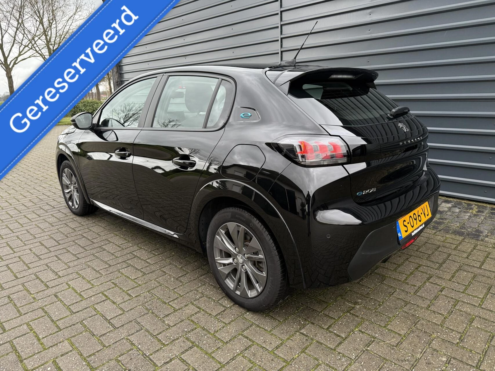 Hoofdafbeelding Peugeot e-208