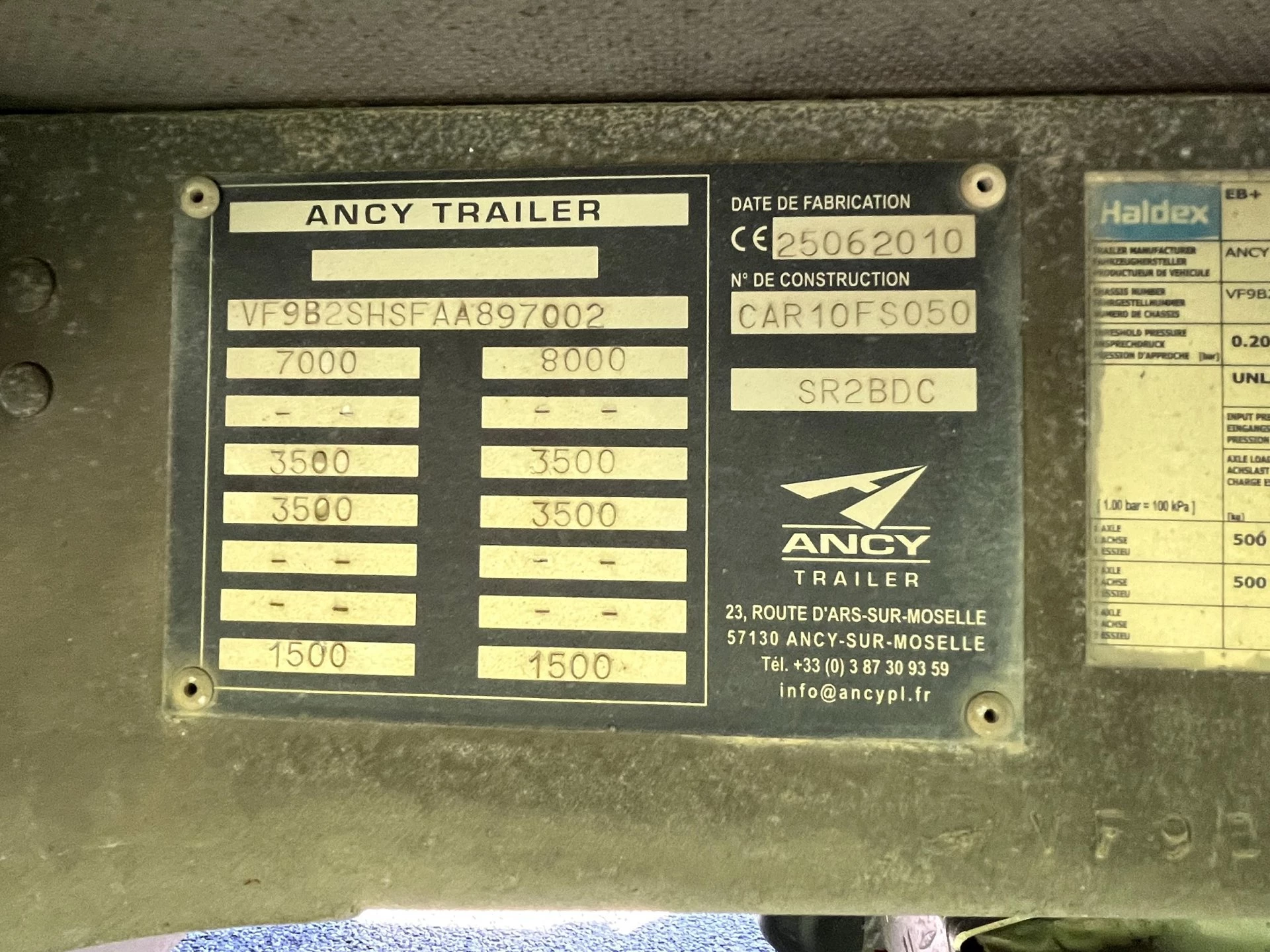 Hoofdafbeelding Ancy factory | BE Oplegger |  Semi dieplader gesloten