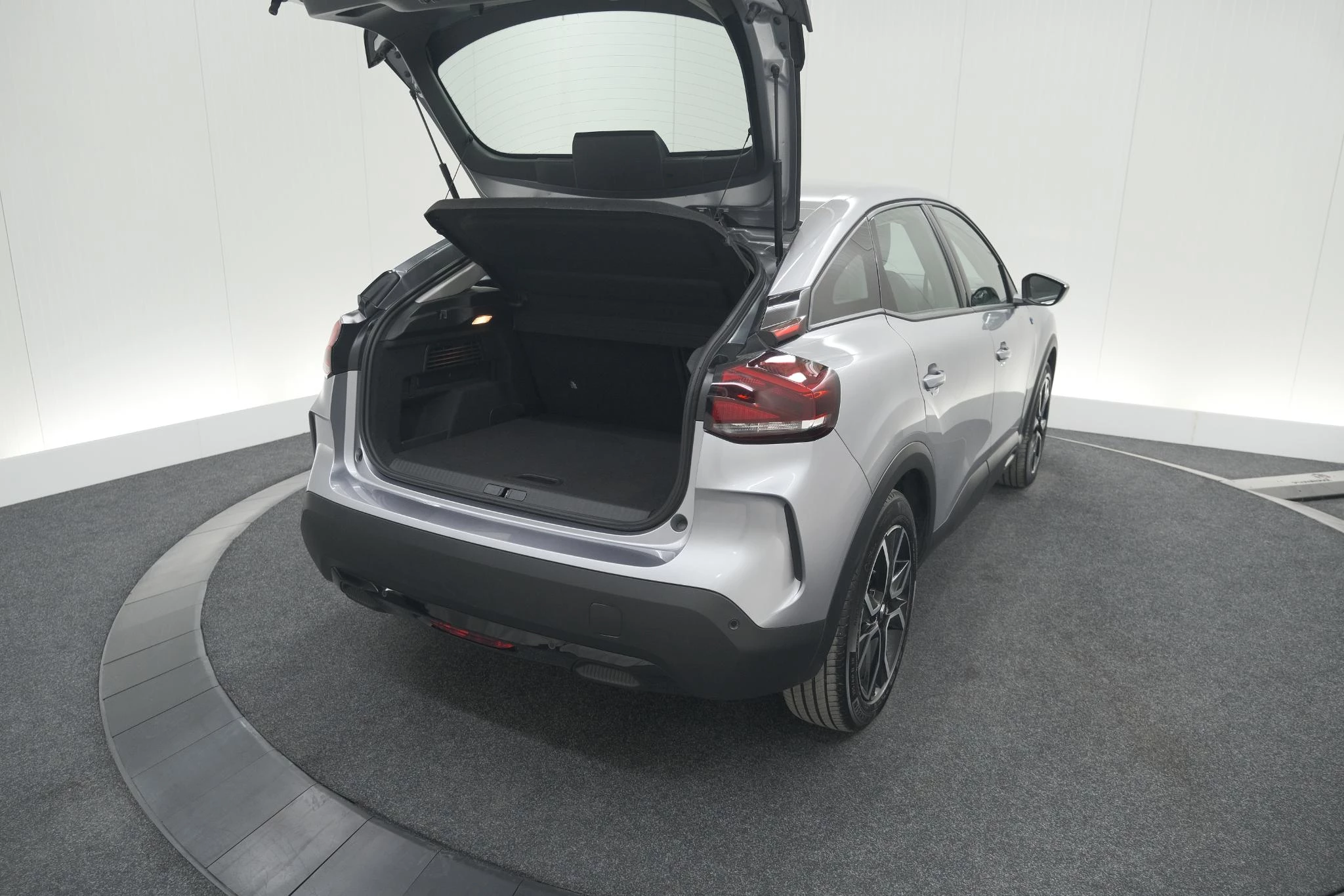 Hoofdafbeelding Citroën ë-C4