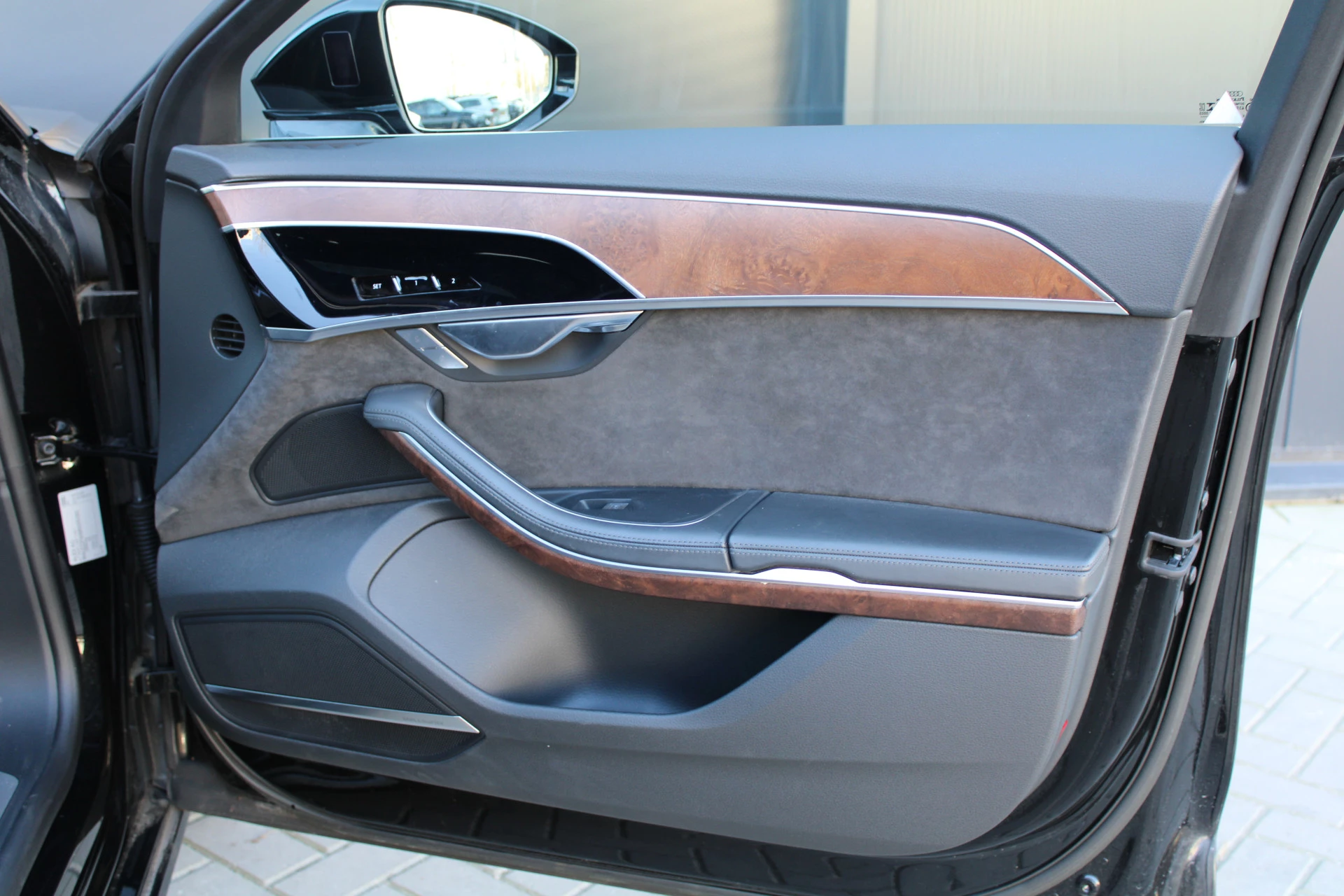 Hoofdafbeelding Audi A8