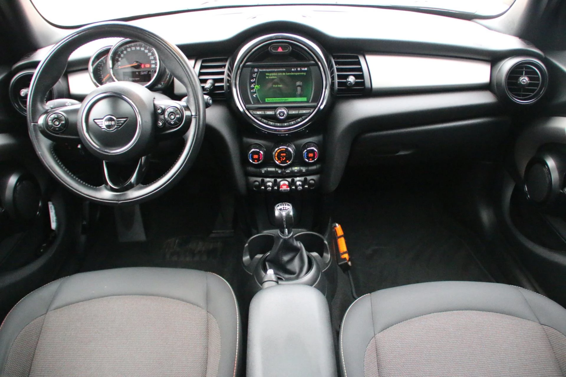 Hoofdafbeelding MINI One