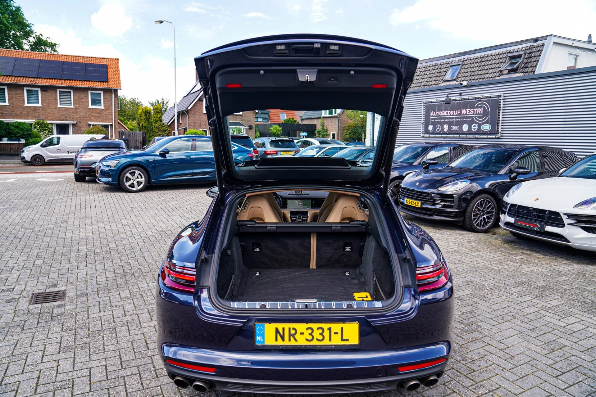 Hoofdafbeelding Porsche Panamera