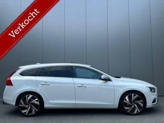 Volvo V60 2.0 T4 Business Sport Keyless|Schuif/kantel|Nav|Xenon