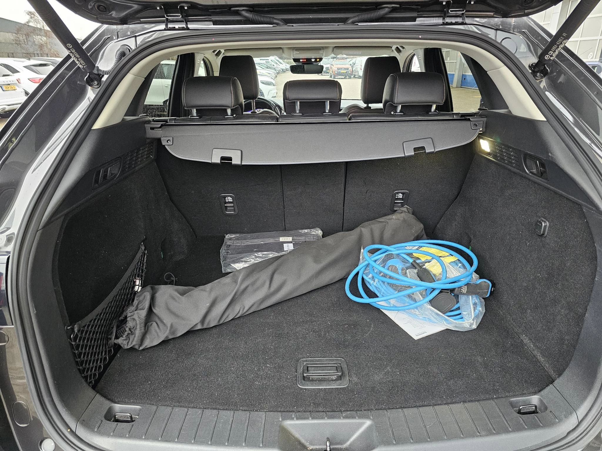 Hoofdafbeelding Mazda CX-60