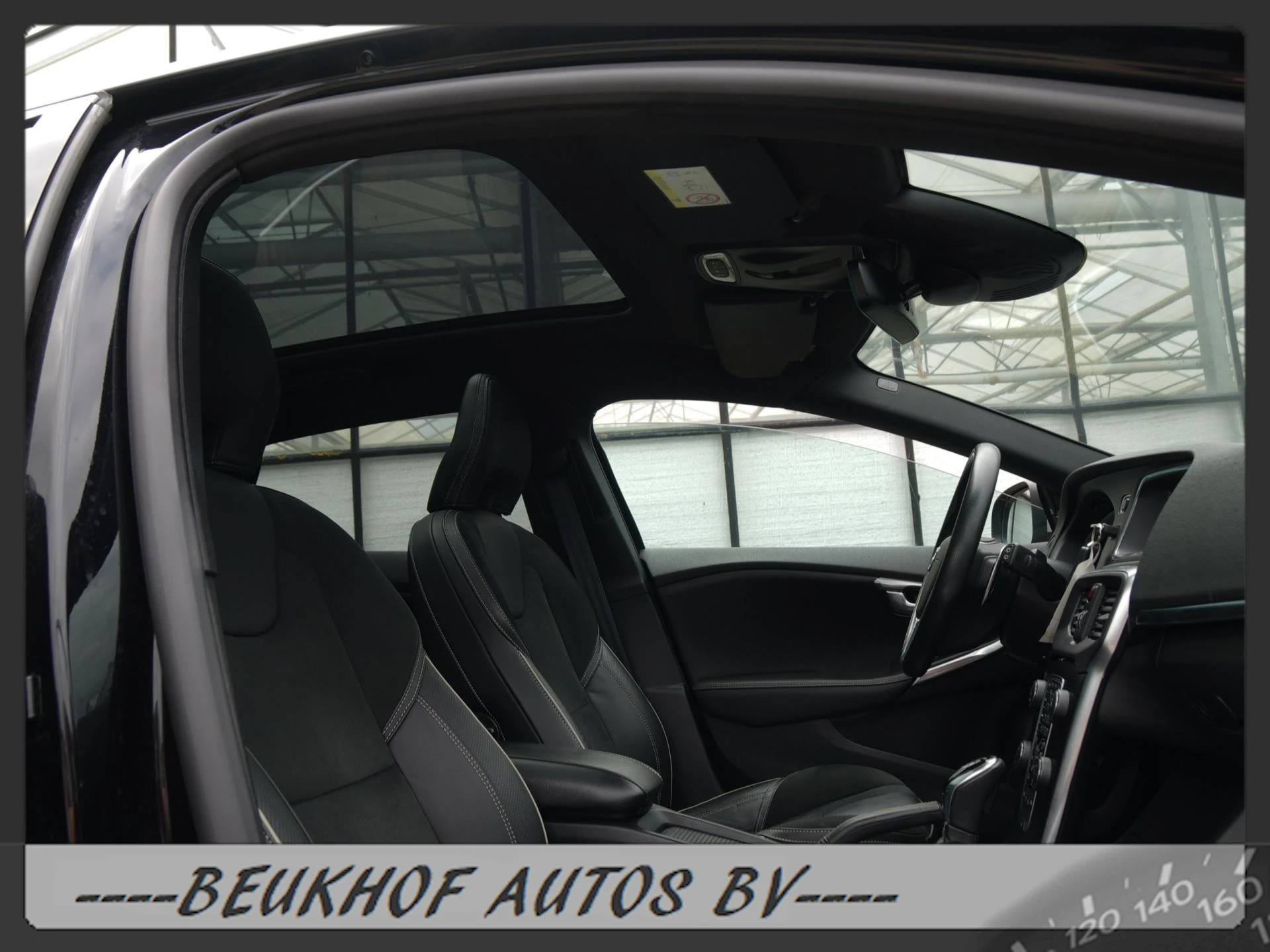 Hoofdafbeelding Volvo V40