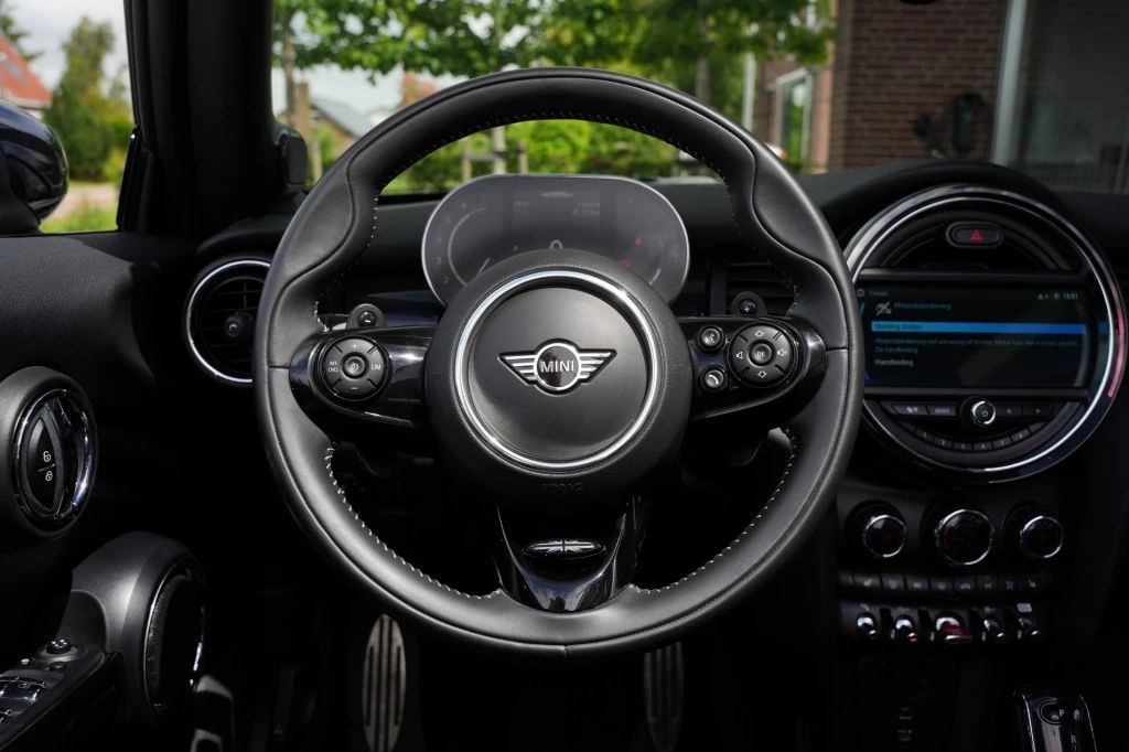 Hoofdafbeelding MINI Cabrio