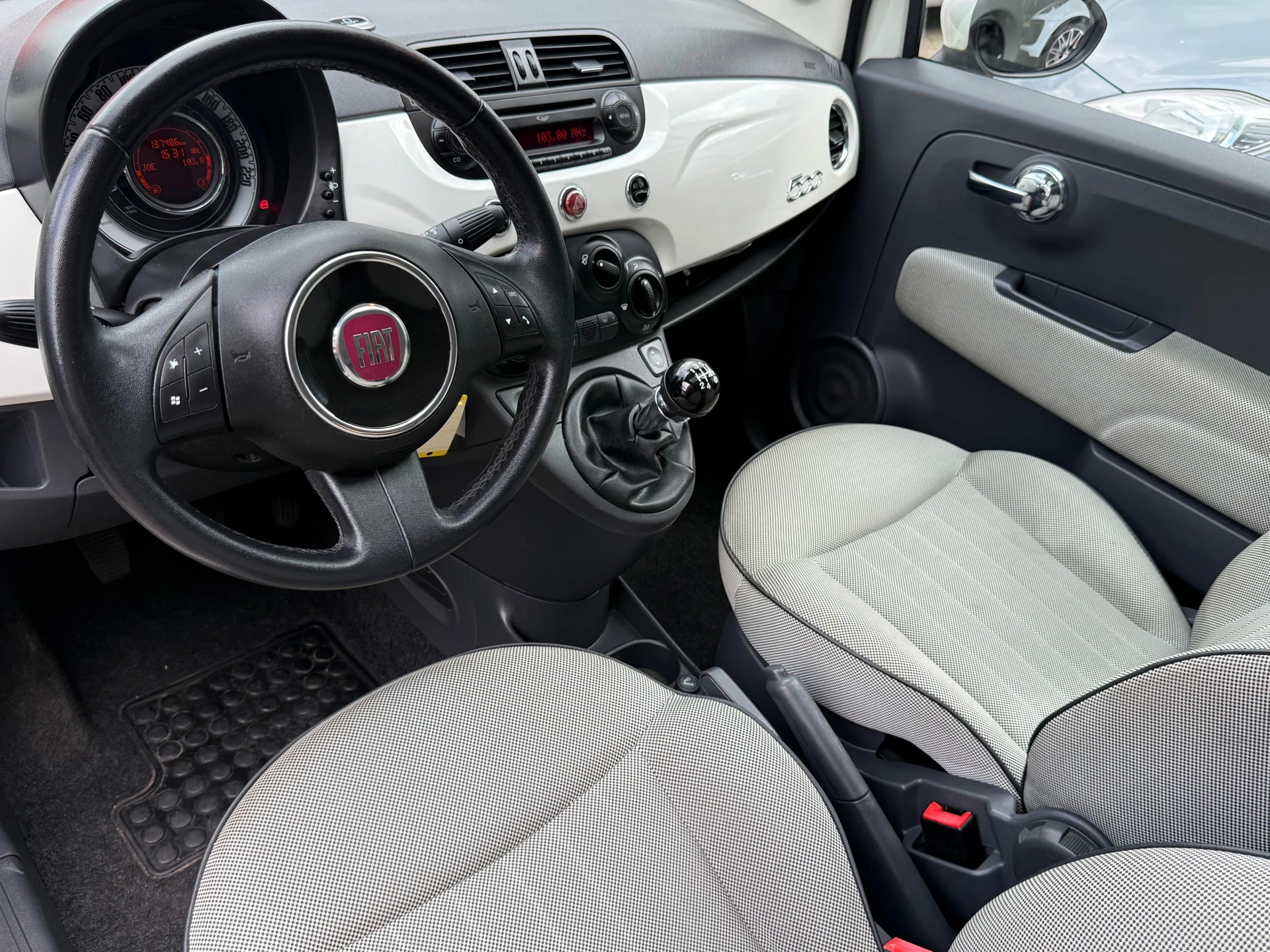 Hoofdafbeelding Fiat 500